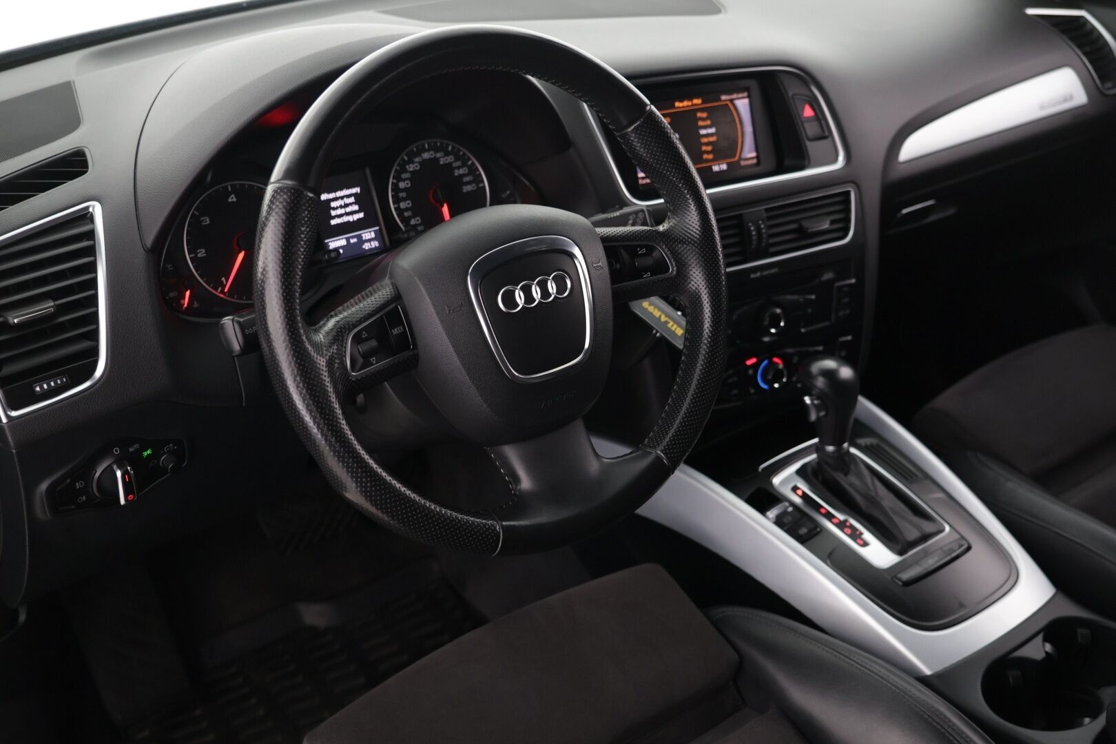 Audi Q5 2012 2,0 TDI quattro S tronic Offroad edition - | S-Line | 2x Renkaat! | Vakkari! | Todella Siisti! |