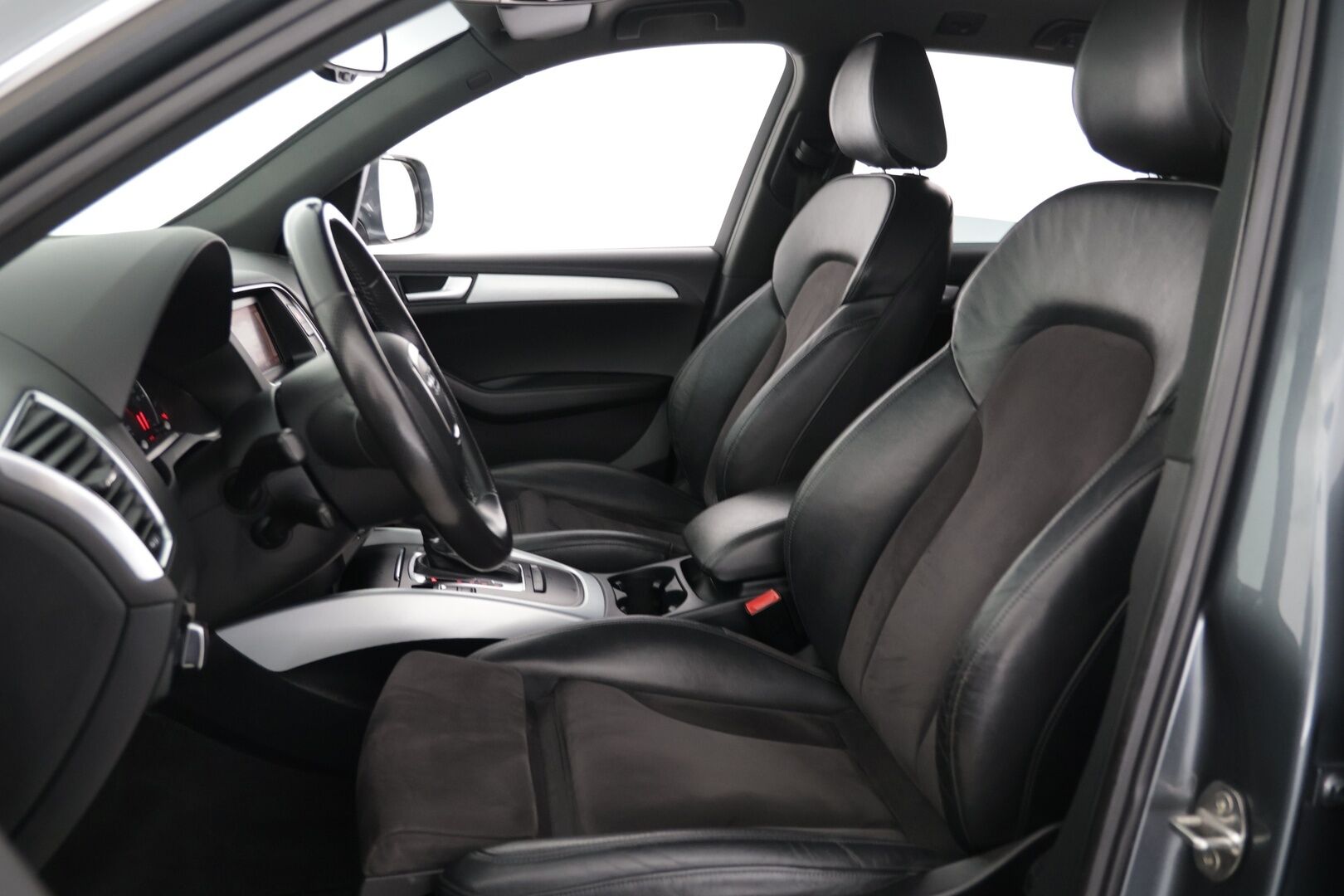 Audi Q5 2012 2,0 TDI quattro S tronic Offroad edition - | S-Line | 2x Renkaat! | Vakkari! | Todella Siisti! |