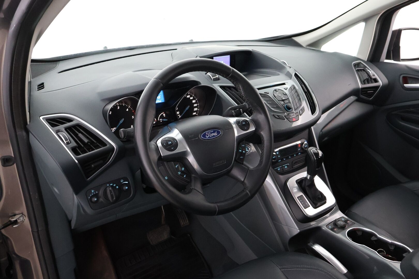 Ford C-Max 2012 MYYDÄÄN HUUTOKAUPAT.COM! *Juuri Katsastettu / Huippuvarusteet*