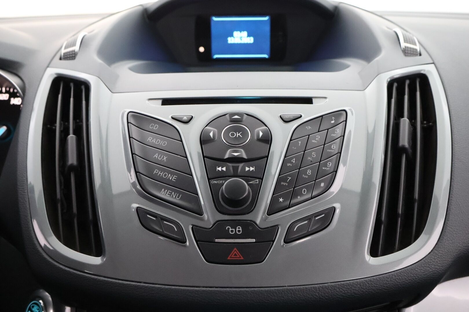 Ford C-Max 2012 MYYDÄÄN HUUTOKAUPAT.COM! *Juuri Katsastettu / Huippuvarusteet*