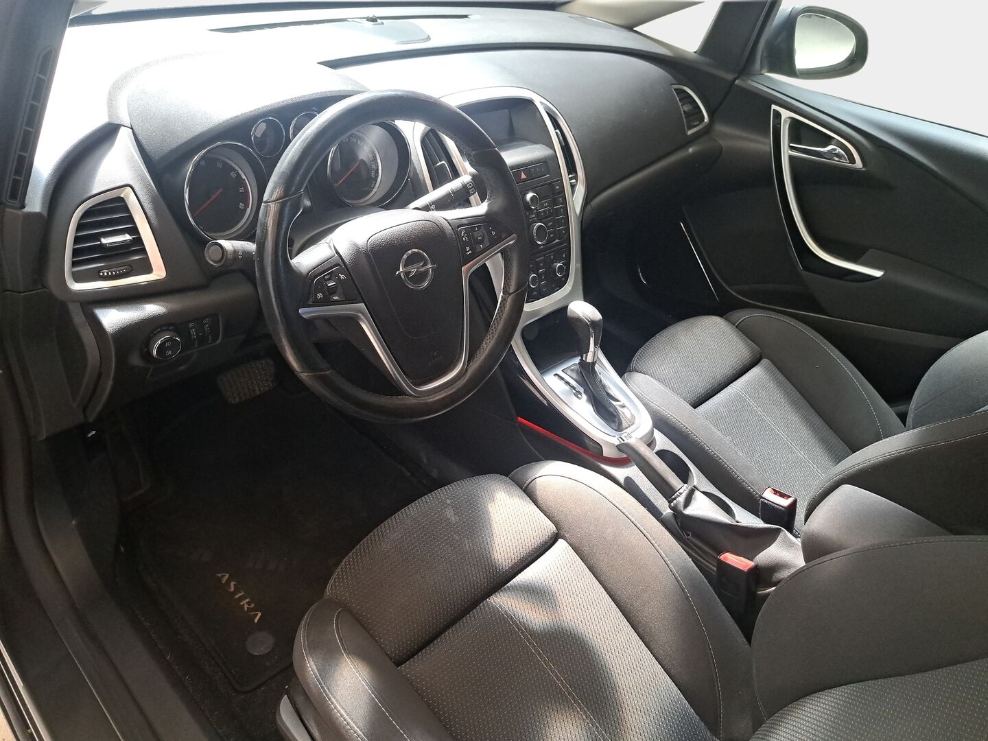 Opel Astra 2012 5-ov Sport 1,4 Turbo 103kW AT6 - | Suomi-auto | Metalliväri | Ratinlämmitin | Lohkolämmitin | P. Tutka | Vakionopeudensäädin | Sporttipenkit | 2x Renkaat ja vanteet | Säännöllinen huoltohistoria! |
