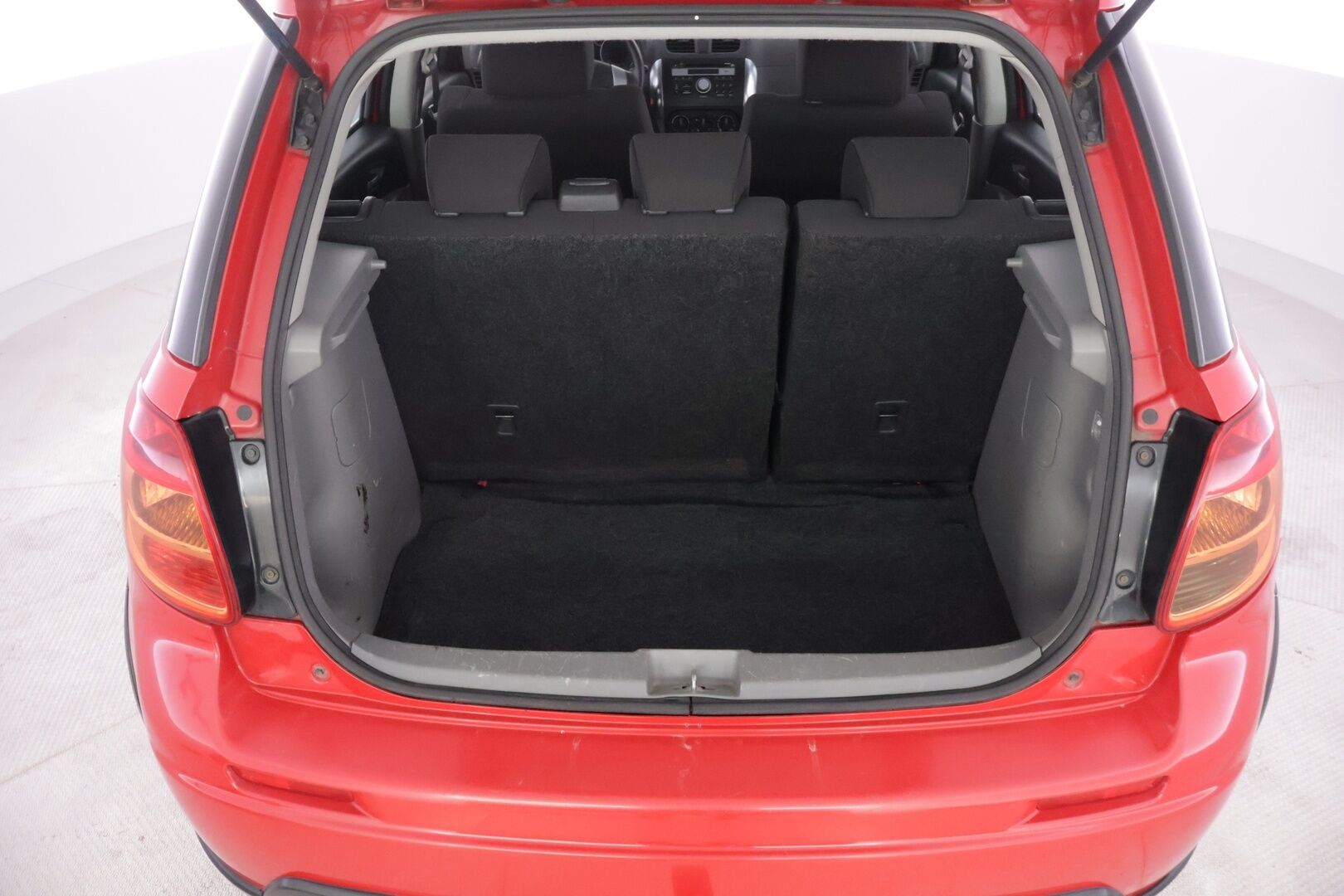 Suzuki SX4 2012 1,6 VVT 4WD X-OVER S-Edition 5D - *Suomi-auto | Lohkolämmitin sisätilanlämmittimellä | Vetokoukku | 2x Renkaat & vanteet | Edullinen neliveto*