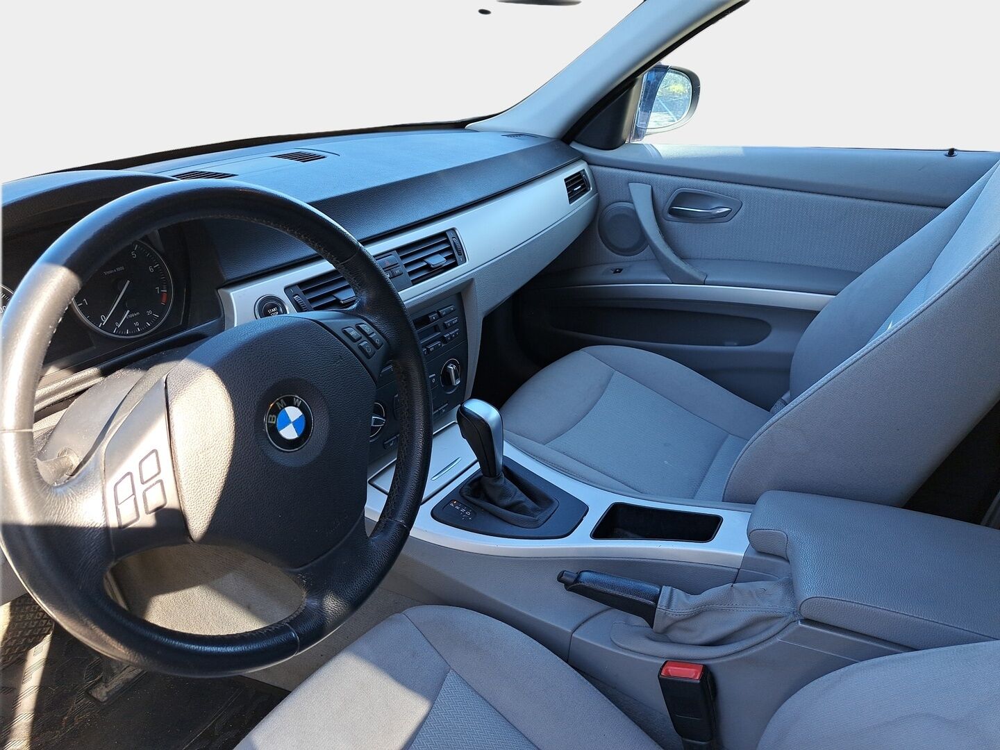 BMW 320 2009 A E90 Sedan - * YritysOutlet - tämä auto myydään vain yrityksille *