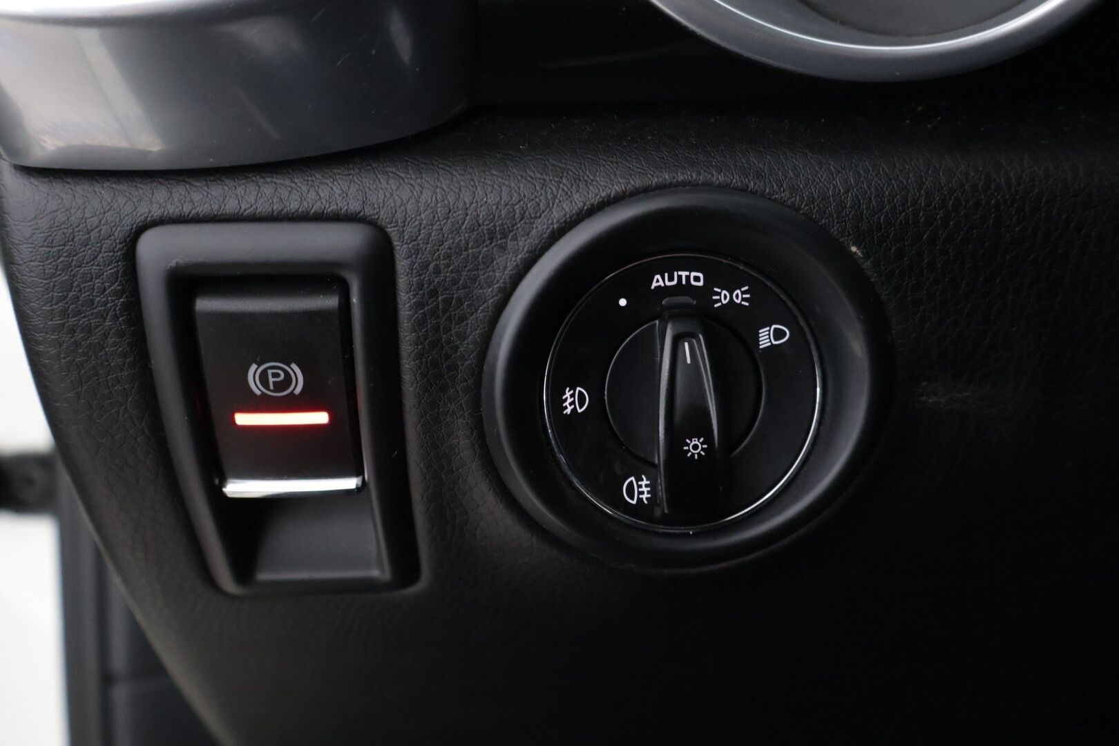 Porsche Cayenne 2012 - YritysOutlet - Myydään vain yrityksille ** BOSE / Panorama / Muistipenkit nahoilla** - - YritysOutlet - Myydään vain yrityksille ** Huippusiisti kokonaisuus! **  