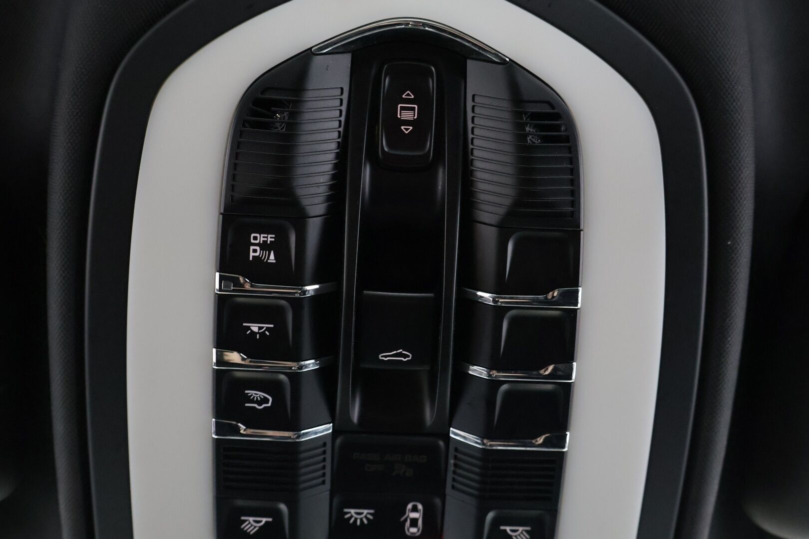 Porsche Cayenne 2012 - YritysOutlet - Myydään vain yrityksille ** BOSE / Panorama / Muistipenkit nahoilla** - - YritysOutlet - Myydään vain yrityksille ** Huippusiisti kokonaisuus! **  