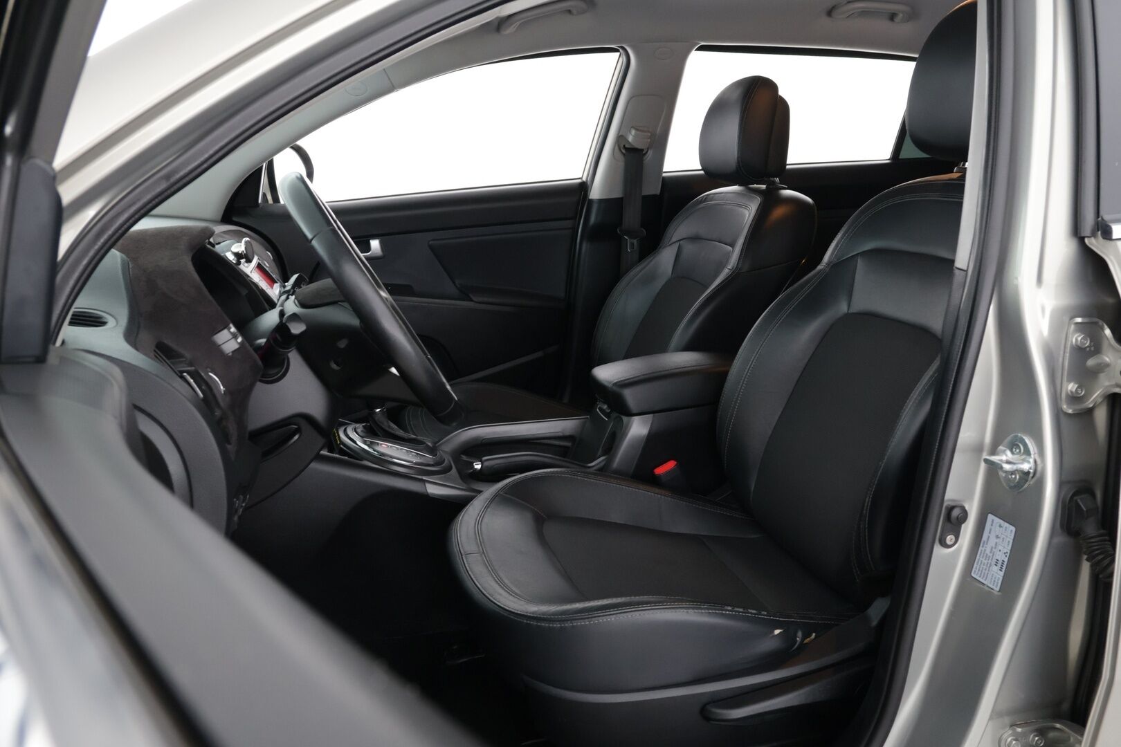 Kia Sportage 2012 2,0 AWD CRDi-R EX A/T / Webasto / Bluetooth / Vetokoukku / Tutkat - Suomi-auto / Metalliväri / LED - lisävalo / 2 x Kia aluvanteet - HULLUT AVAJAISHULINAT KORKOTARJOUS 3,29 %