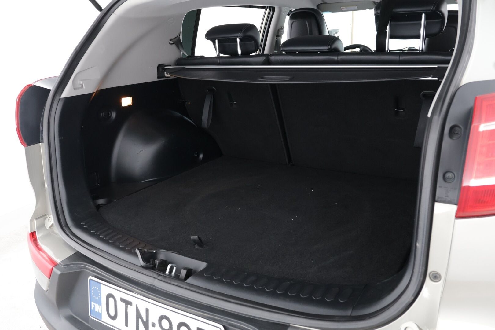 Kia Sportage 2012 2,0 AWD CRDi-R EX A/T / Webasto / Bluetooth / Vetokoukku / Tutkat - Suomi-auto / Metalliväri / LED - lisävalo / 2 x Kia aluvanteet - HULLUT AVAJAISHULINAT KORKOTARJOUS 3,29 %