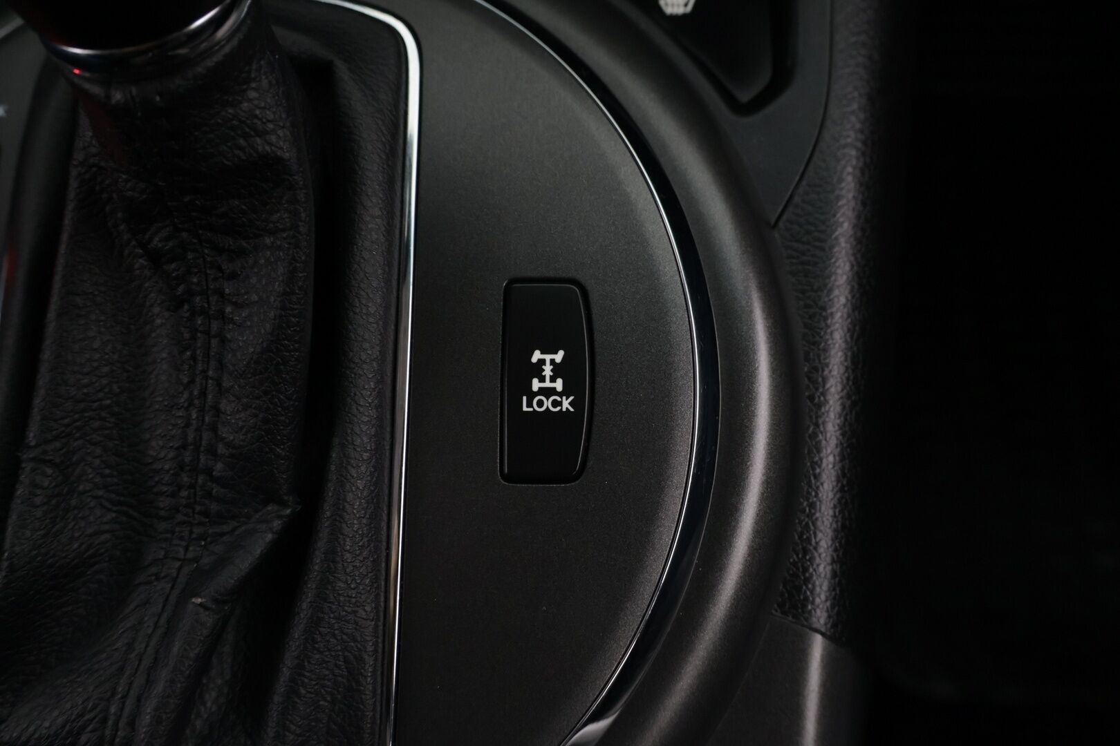 Kia Sportage 2012 2,0 AWD CRDi-R EX A/T / Webasto / Bluetooth / Vetokoukku / Tutkat - Suomi-auto / Metalliväri / LED - lisävalo / 2 x Kia aluvanteet - HULLUT AVAJAISHULINAT KORKOTARJOUS 3,29 %