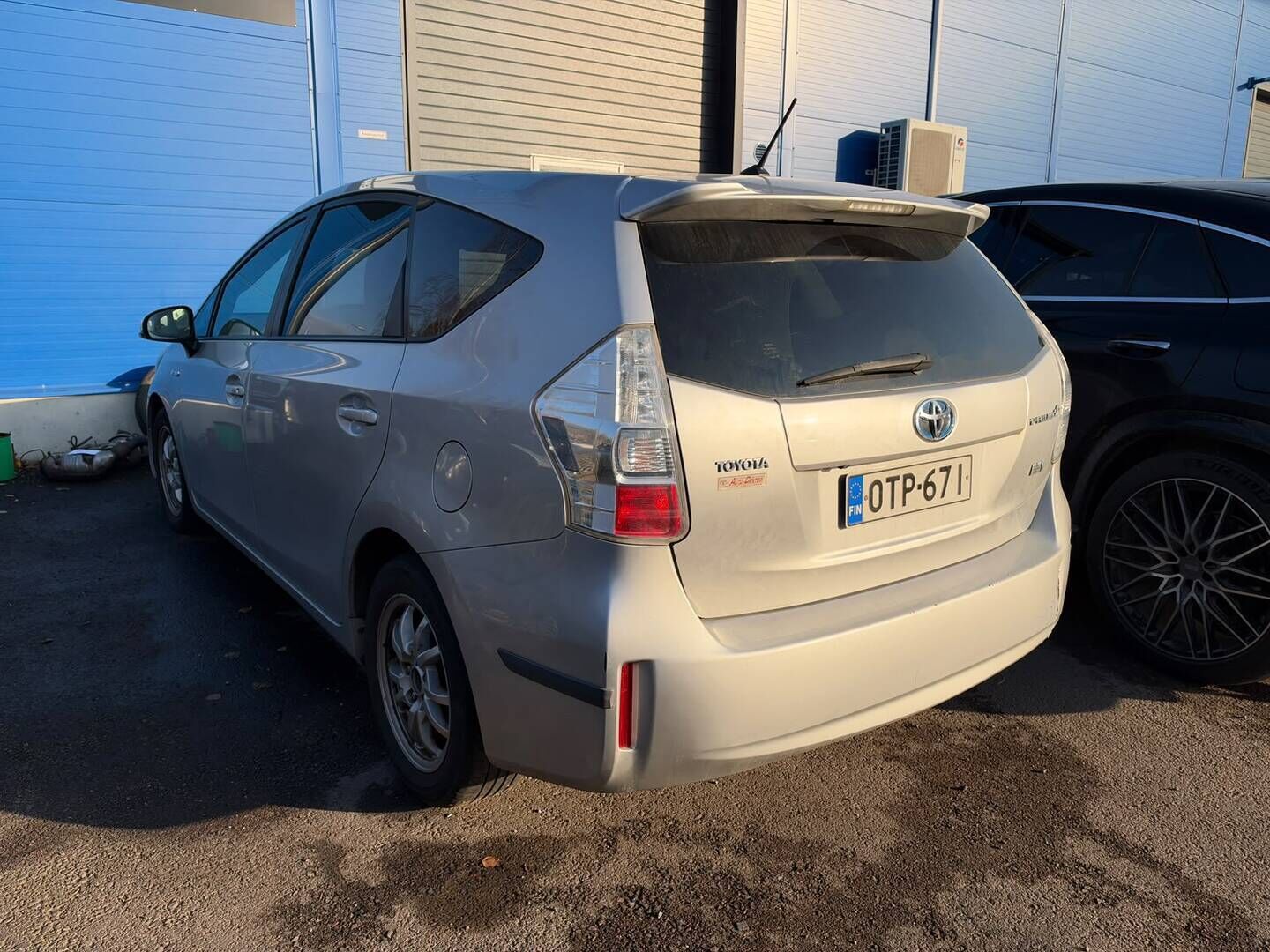 Toyota Prius+ 2013 Linea Sol 7p - Myydään huutokaupat.com - Kamera | Cruise | Ilmastointi | Myydään huutokaupat.com