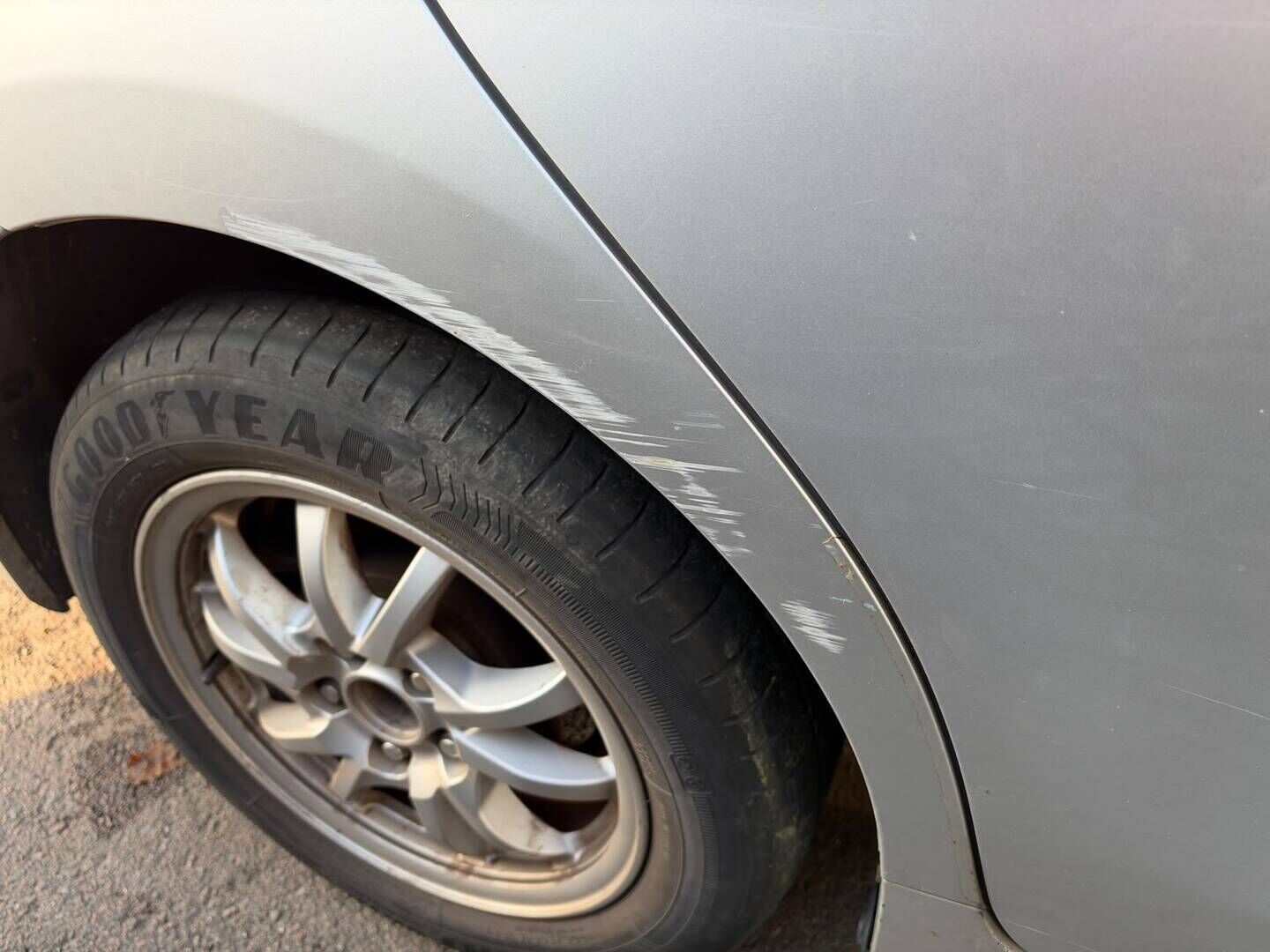 Toyota Prius+ 2013 Linea Sol 7p - Myydään huutokaupat.com - Kamera | Cruise | Ilmastointi | Myydään huutokaupat.com