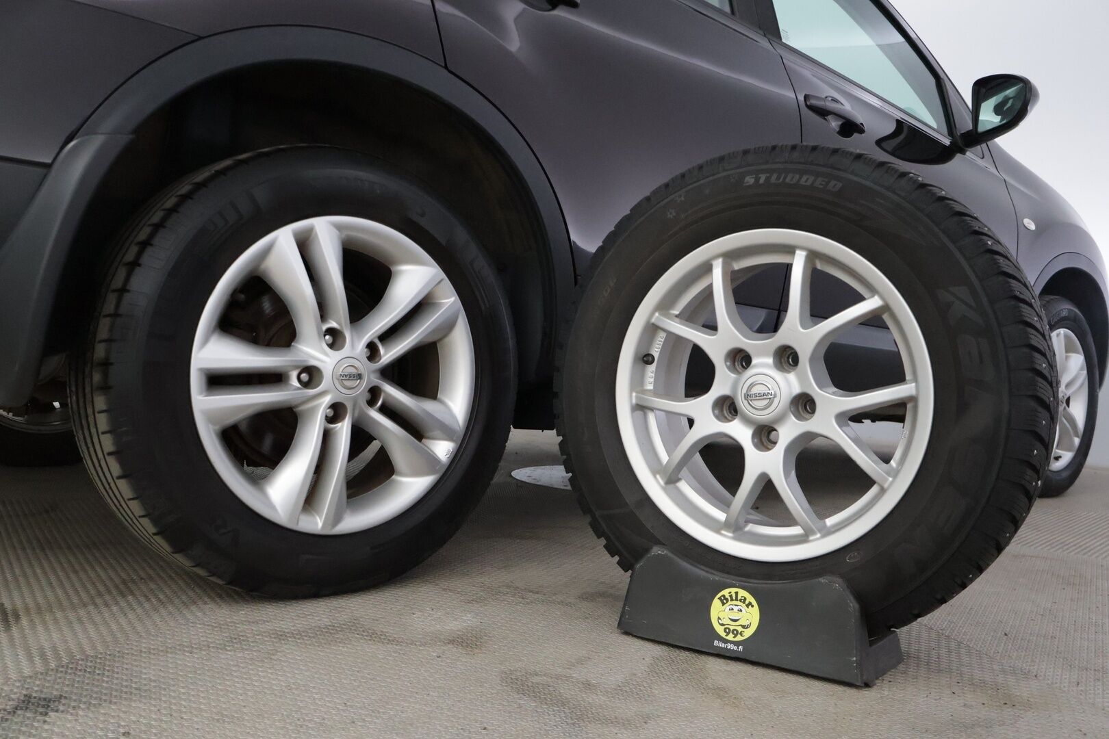 Nissan Qashqai 2013 1,6L Stop / Start System Acenta 2WD 5M/T * Vakkari / Aut.Ilmastointi / Lohko+sisäpistoke * - * Hyvin huollettu / 2x Renkaat alumiinivanteilla! *