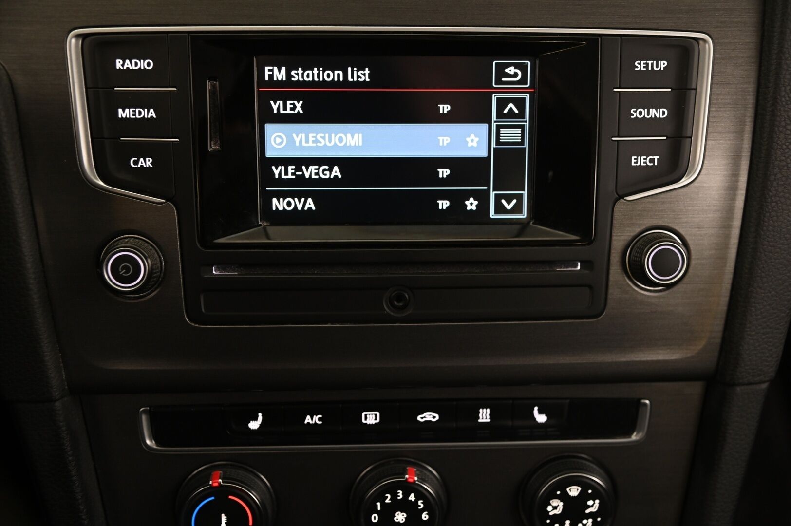 Volkswagen Golf 2013 Comfortline 1,4 TSI 103 kW (140 hv) BlueMotion Technology 4-ovinen - | Juuri katsastettu | Webasto | Vakkari | Kahdet renkaat |