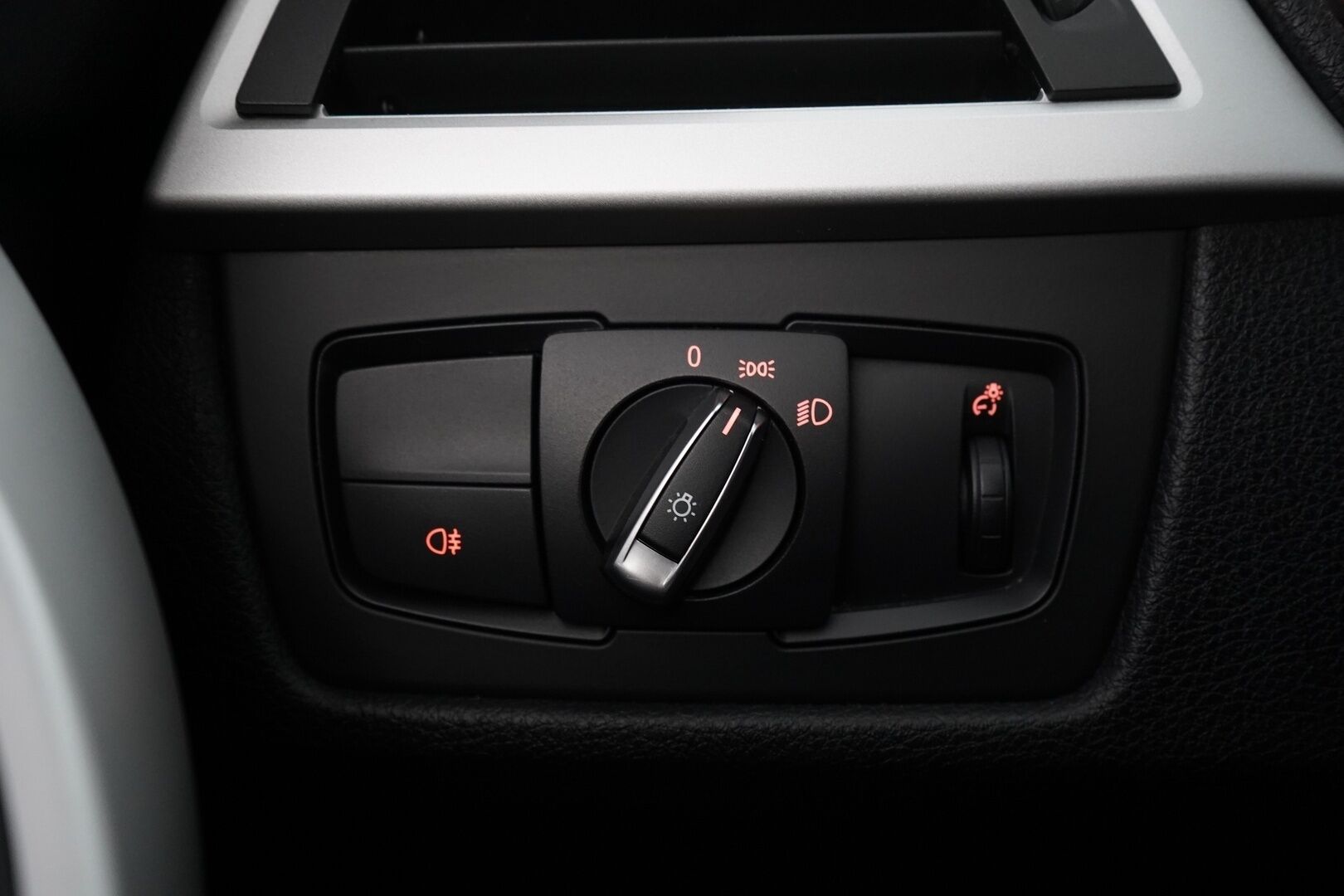 BMW 320 2013 TwinPower Turbo A F30 Sedan Business Automatic Edition - Suomiauto / 2x renkaat / Juuri saapunut! - HULLUT AVAJAISHULINAT KORKOTARJOUS 3,29 %