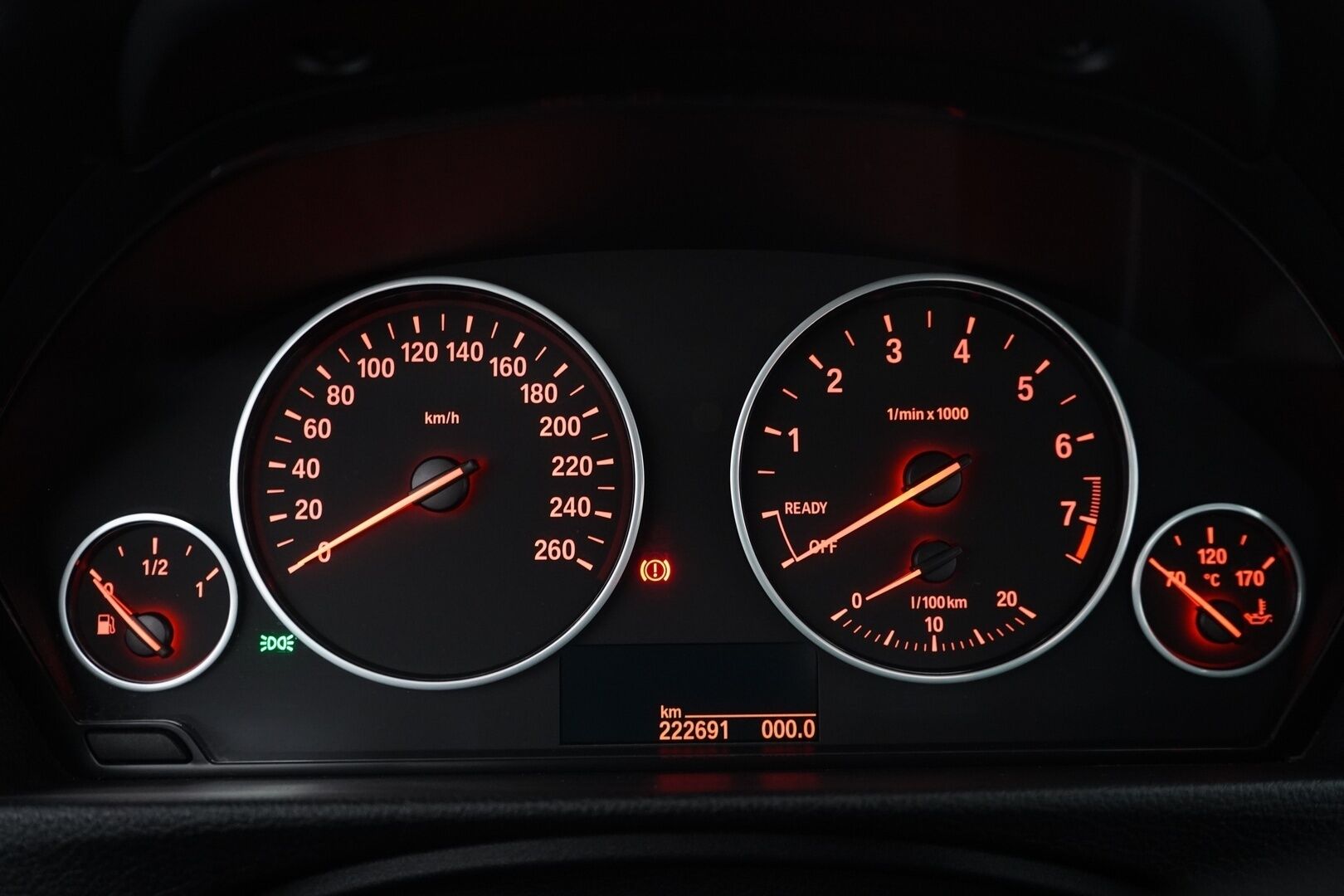 BMW 320 2013 TwinPower Turbo A F30 Sedan Business Automatic Edition - Suomiauto / 2x renkaat / Juuri saapunut! - HULLUT AVAJAISHULINAT KORKOTARJOUS 3,29 %