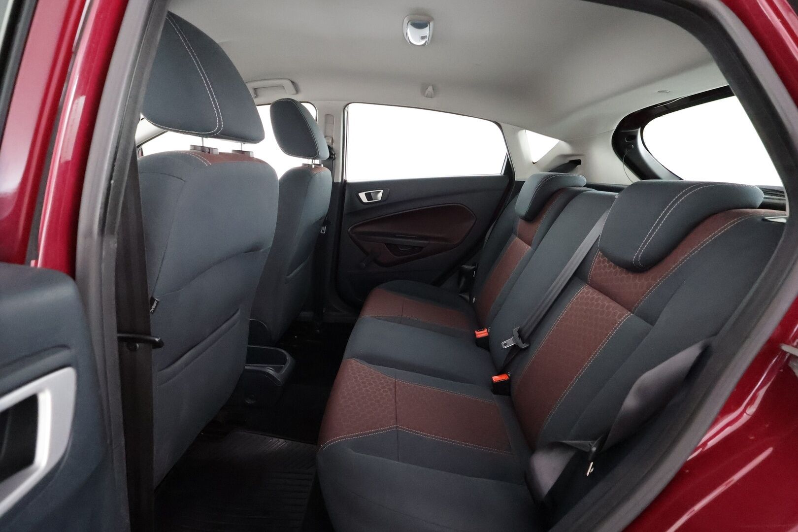 Ford Fiesta 2013 1,25 82 hv Titanium M5 5-ovinen - | Facelift | Bluetooth | AC | Lohkolämmitin | Lämmitettävä Tuulilasi | Penkinlämmittimet | Sähköpeilit | Kahdet renkaat | Suomi-auto |