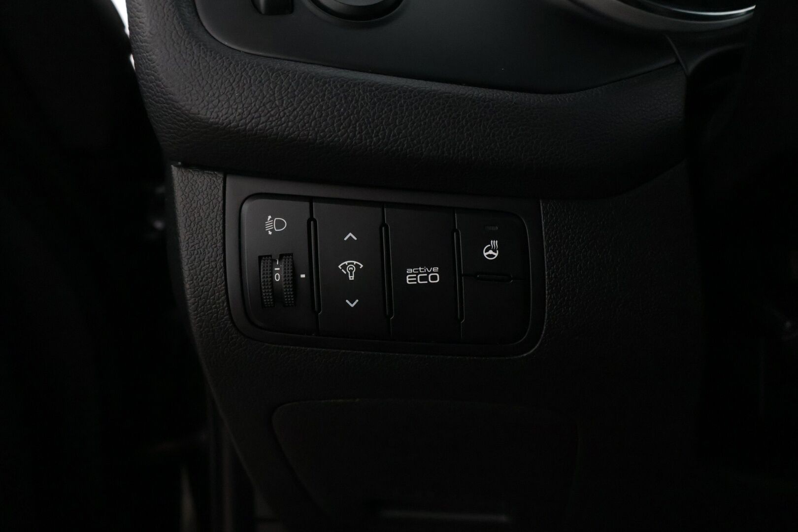 Kia Ceed 2014 1,6 CRDi EX A/T * Webasto / Ratinlämmitin / Bluetooth / P-Tutkat / Monitoimiratti / Vakkari / * - Hyvällä pidolla näyttävä sporttinen hatchback. Webasto - HULLUT VÄLIPÄIVÄT KORKOTARJOUS 2,49%