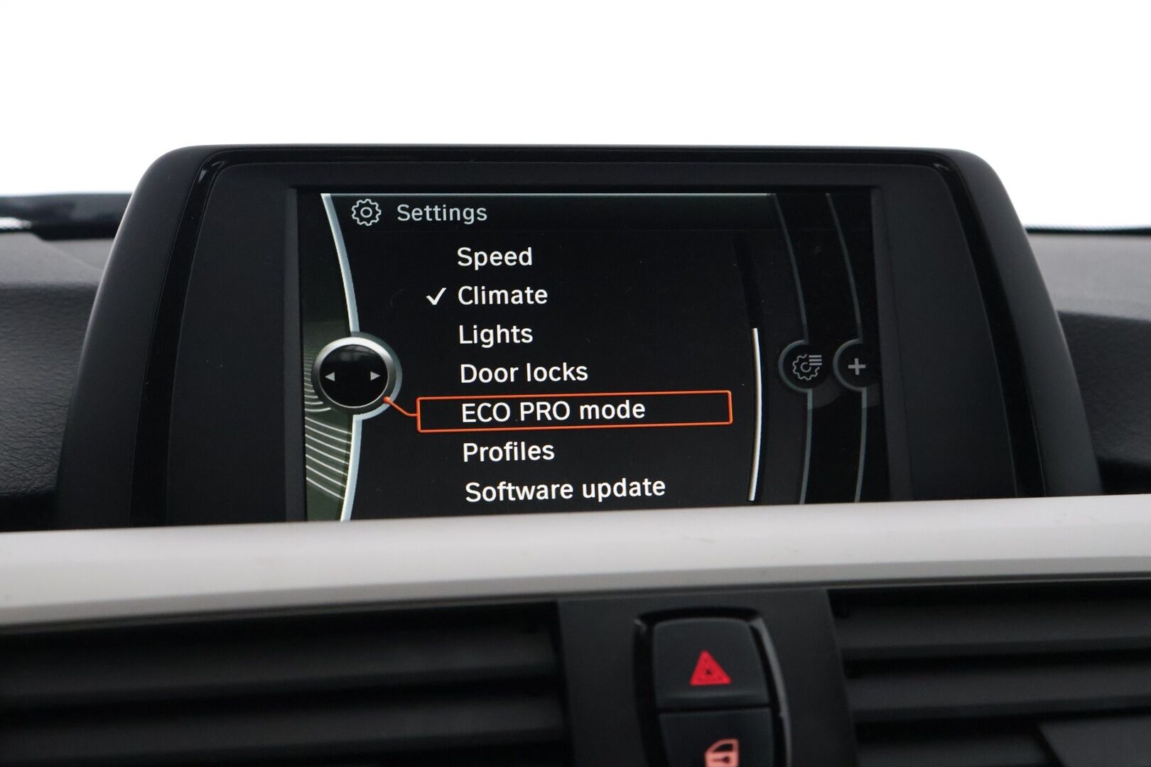 BMW 320 2013 xDrive Edition ** YritysOutlet - Myydään vain yrityksille - Urheiluistuimet / Tutkat taakse / Xenon ajovalot *