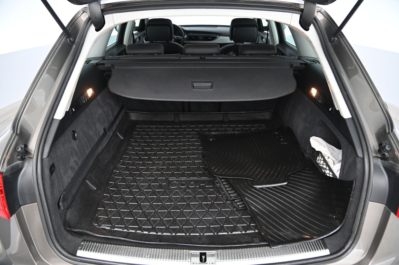 Audi A6 2014 Avant Business 2,0 TFSI 132 kW multitronic Start-Stop *Suomi-auto / Tutkat / Vakkari* - *Vähän ajettu 2.Omisteinen Suomi-auto / Juuri Huollettu /  2x Renkaat&vanteet*