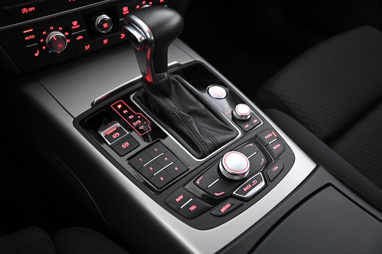 Audi A6 2014 Avant Business 2,0 TFSI 132 kW multitronic Start-Stop *Suomi-auto / Tutkat / Vakkari* - *Vähän ajettu 2.Omisteinen Suomi-auto / Juuri Huollettu /  2x Renkaat&vanteet*