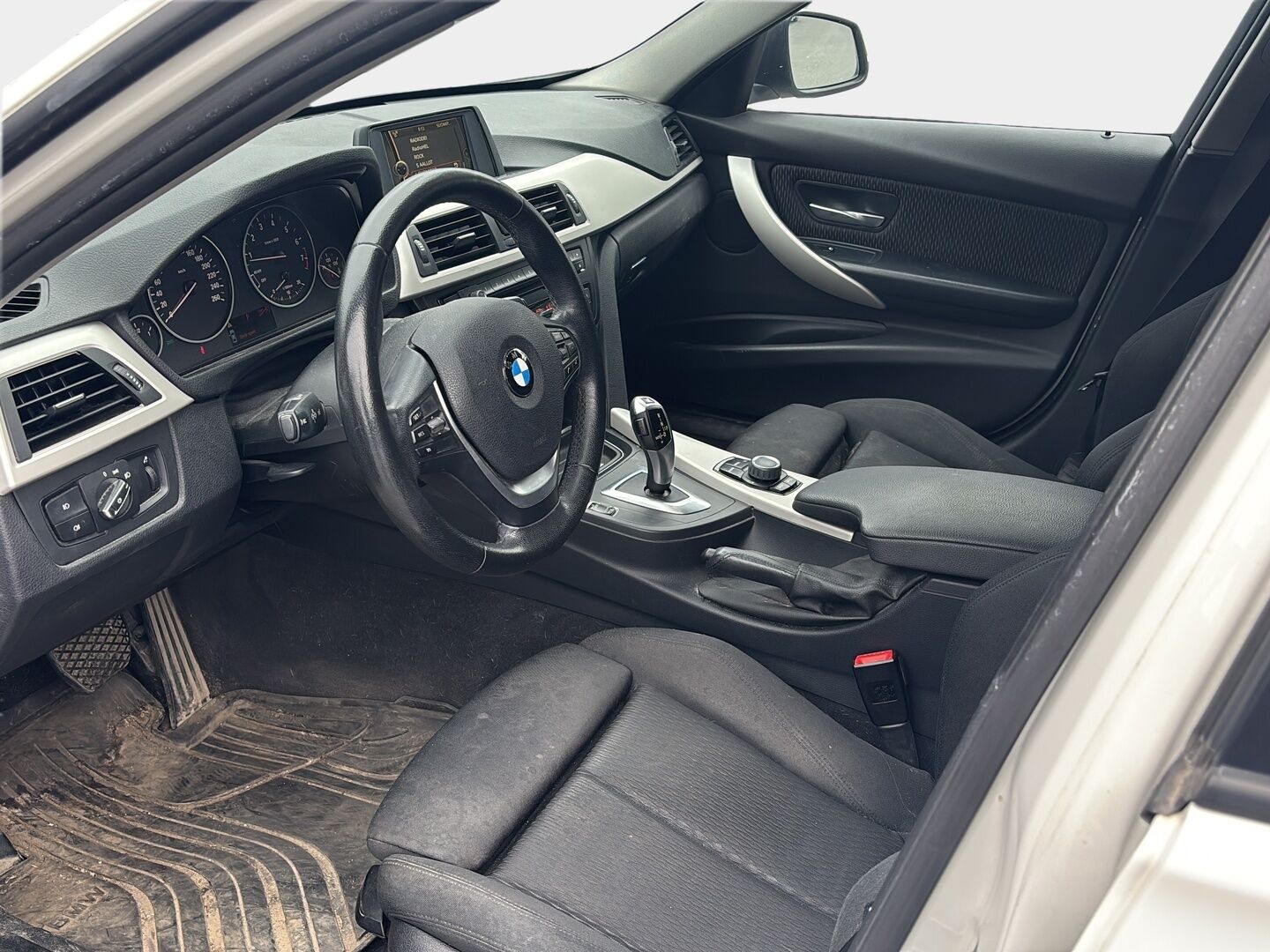 BMW 320 2013 TwinPower Turbo A Limited xDrive Edition F31 Touring - YritysOutlet - Myydään vain yrityksille - | Juuri katsastettu! | Suomi-auto  | Todella kattava huoltohistoria | Sporttipenkit | P.tutka | Vetokoukku | Vakkari |