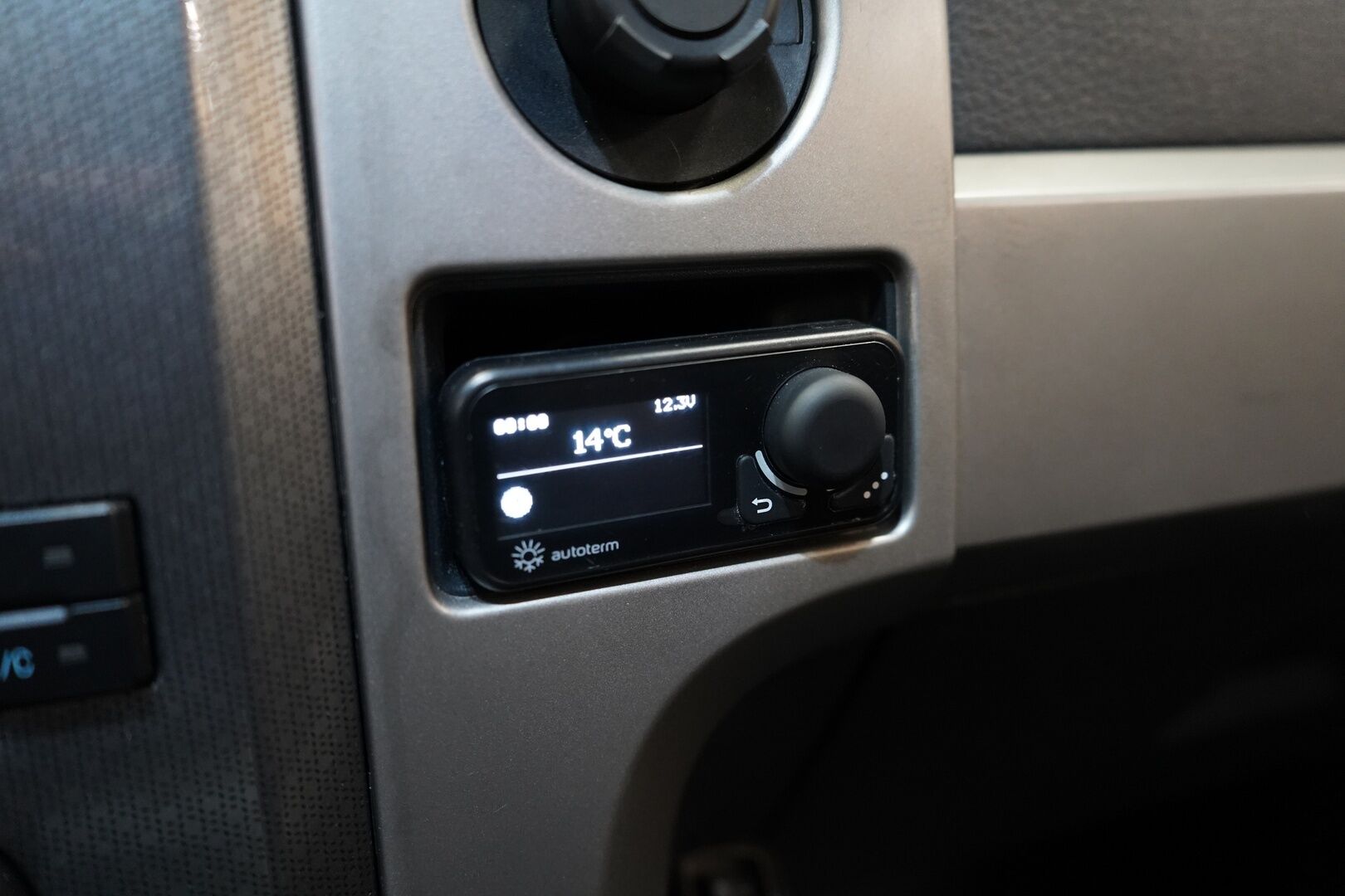 FORD F150 2010 F150 SVT Raptor Avolavakuorma-auto * SVT / Vakkari / Kamera / Koukku / Sähköpenkit / Kattoluukku * - Katsastettu 01/2026 / Puhdas Carvertical / Säntillinen huoltohistoria