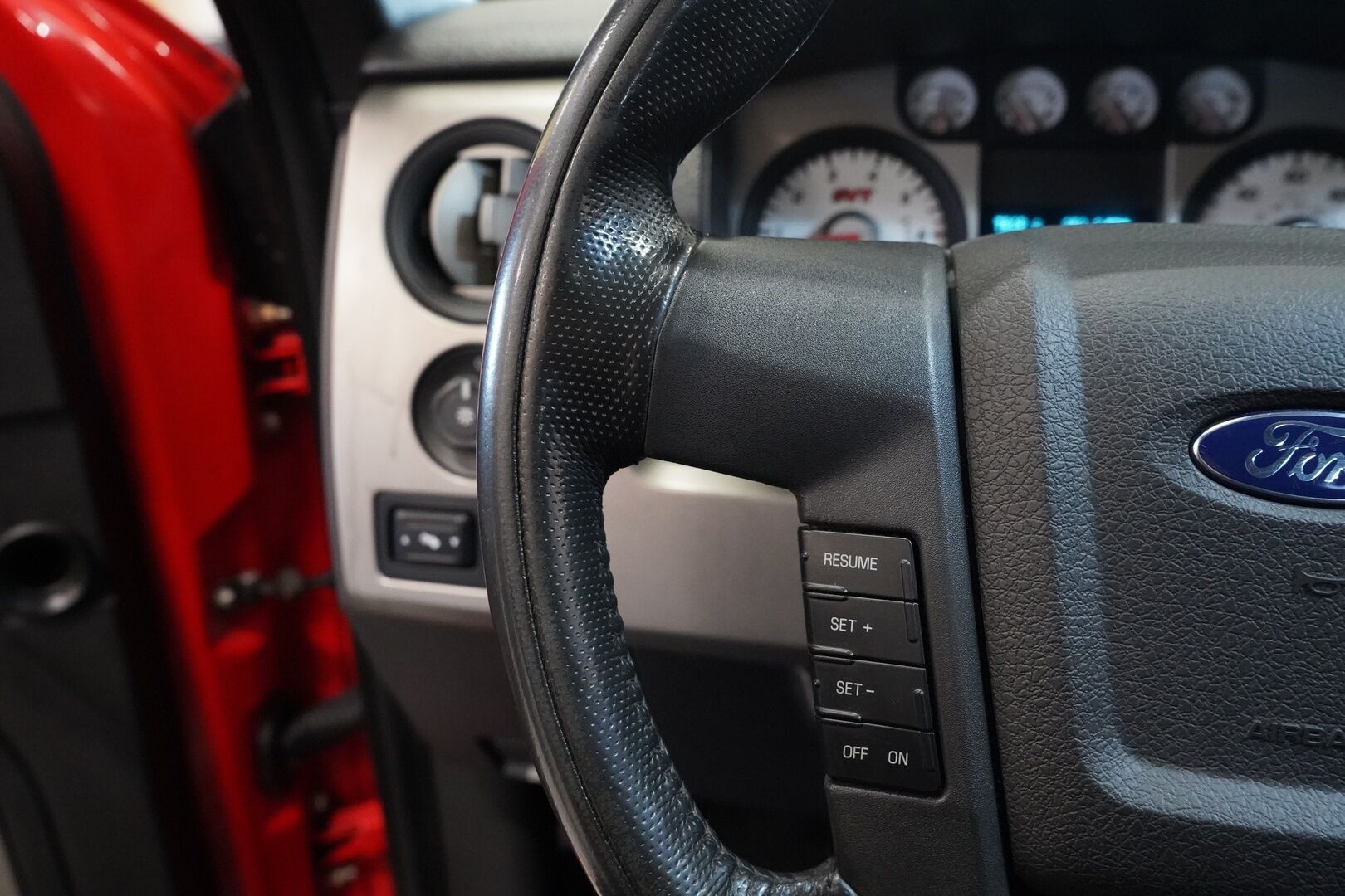 FORD F150 2010 F150 SVT Raptor Avolavakuorma-auto * SVT / Vakkari / Kamera / Koukku / Sähköpenkit / Kattoluukku * - Katsastettu 01/2026 / Puhdas Carvertical / Säntillinen huoltohistoria