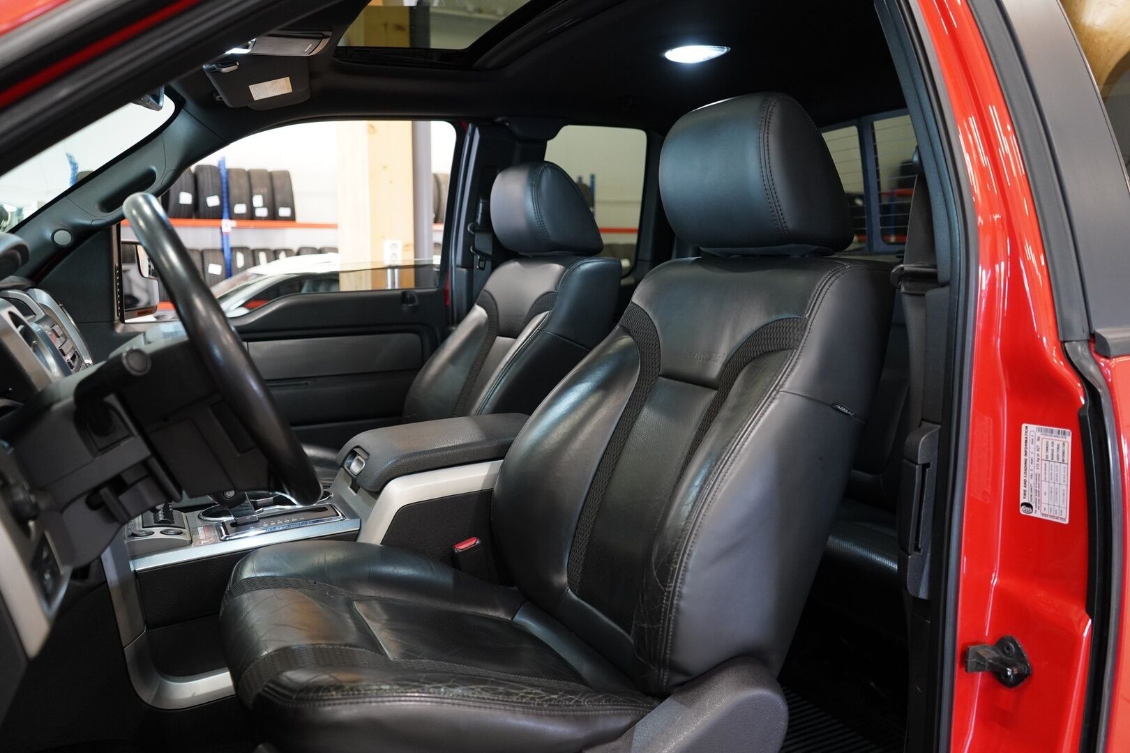 FORD F150 2010 F150 SVT Raptor Avolavakuorma-auto * SVT / Vakkari / Kamera / Koukku / Sähköpenkit / Kattoluukku * - Katsastettu 01/2026 / Puhdas Carvertical / Säntillinen huoltohistoria