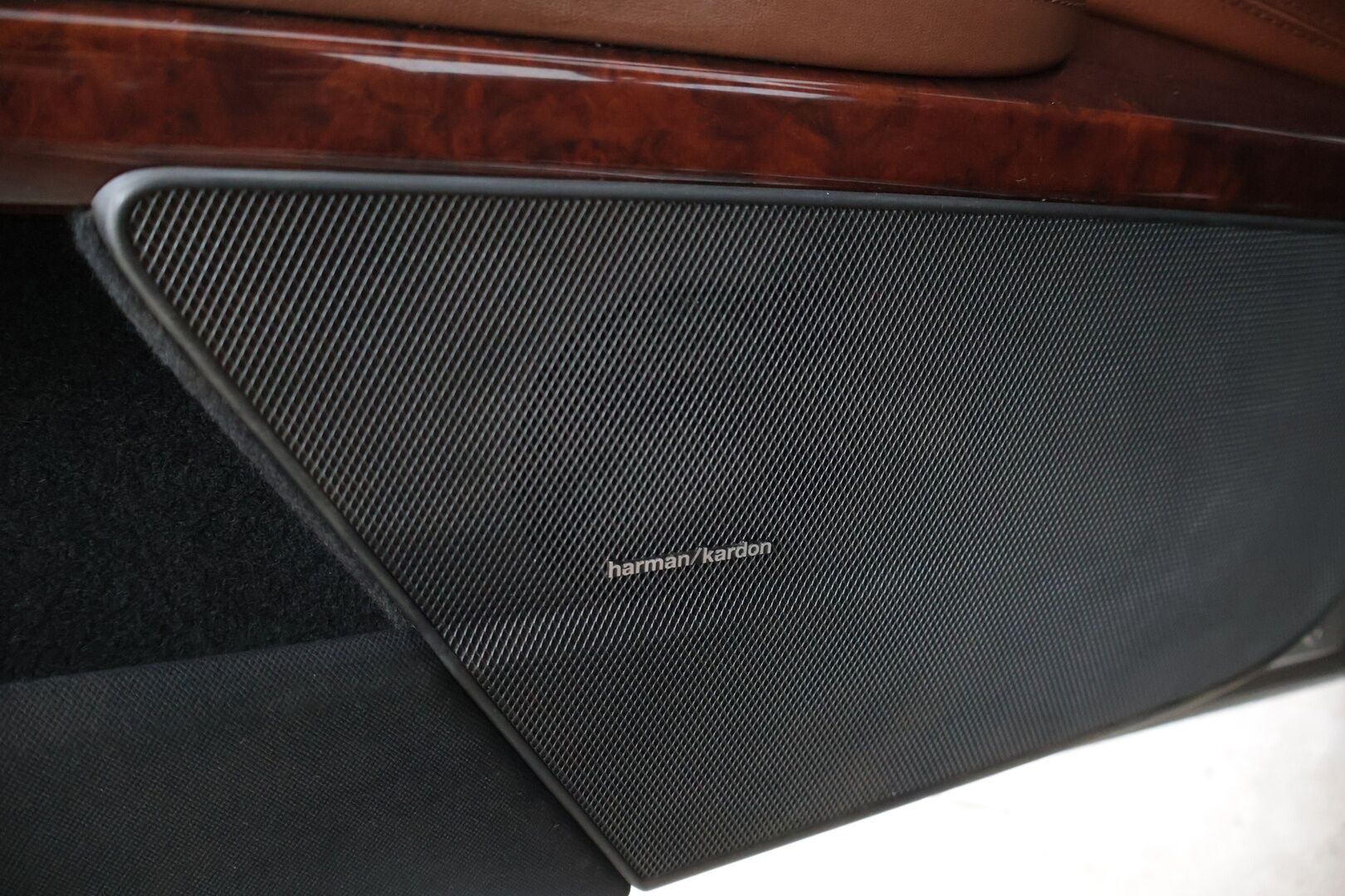 Mercedes-Benz CL 2007 CL 550 Coupé AMG - YritysOutlet - Myydään vain yrityksille *H&K / Ilmastoidut muistipenkit / Night vision / ACC / Kamera - Tuplalasit / Imuovet / Keyless Go / Navigointi