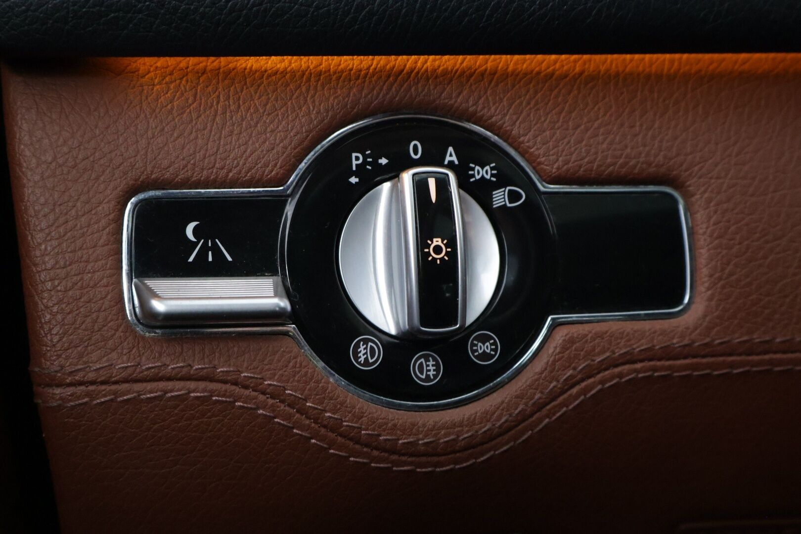 Mercedes-Benz CL 2007 CL 550 Coupé AMG - YritysOutlet - Myydään vain yrityksille *H&K / Ilmastoidut muistipenkit / Night vision / ACC / Kamera - Tuplalasit / Imuovet / Keyless Go / Navigointi