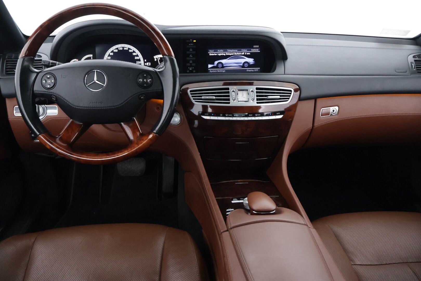 Mercedes-Benz CL 2007 CL 550 Coupé AMG - YritysOutlet - Myydään vain yrityksille *H&K / Ilmastoidut muistipenkit / Night vision / ACC / Kamera - Tuplalasit / Imuovet / Keyless Go / Navigointi