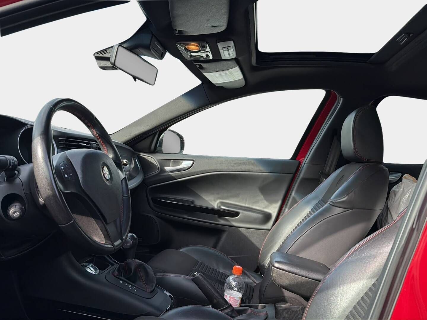 Alfa Romeo Giulietta 2014 1,4 MultiAir 170hv TCT Bensiini - | Panoraama! | Lohko! | Siisti! | Bose! | 2x Renkaat! | 