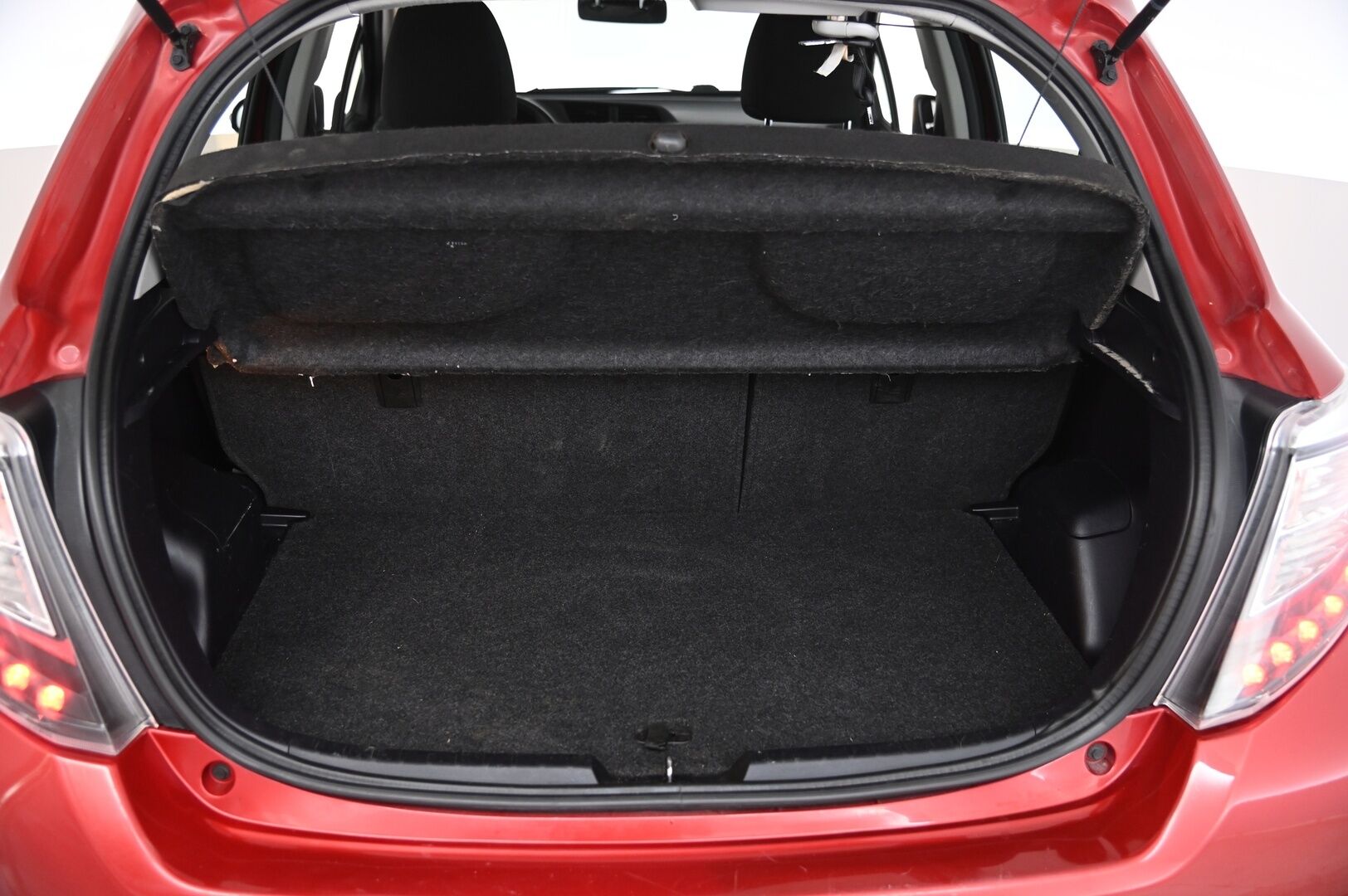 Toyota Yaris 2014 1,33 Dual VVT-i Active 5ov Multidrive S - P.Kamera | Vakkari | BT | Suomi-auto | 2x renkaat&vanteet