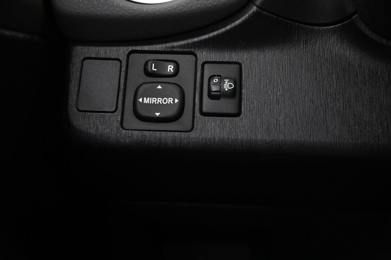 Toyota Yaris 2014 1,33 Dual VVT-i Active 5ov Multidrive S - P.Kamera | Vakkari | BT | Suomi-auto | 2x renkaat&vanteet