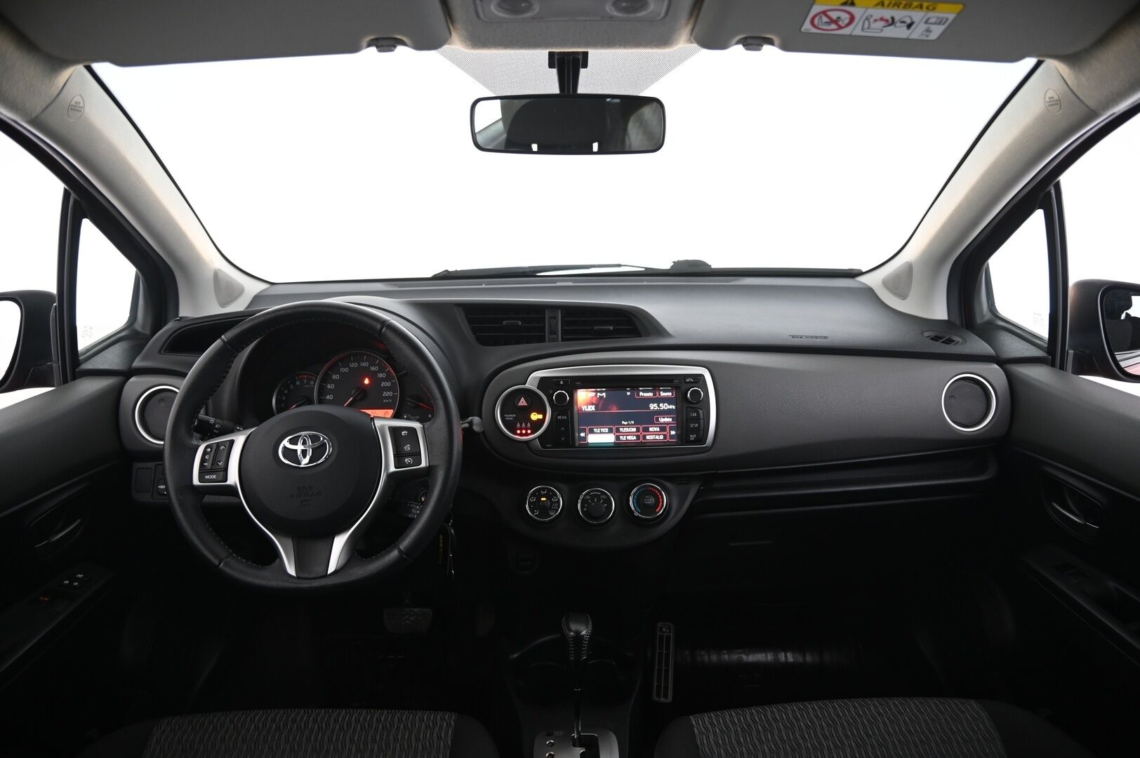 Toyota Yaris 2014 1,33 Dual VVT-i Active 5ov Multidrive S - P.Kamera | Vakkari | BT | Suomi-auto | 2x renkaat&vanteet