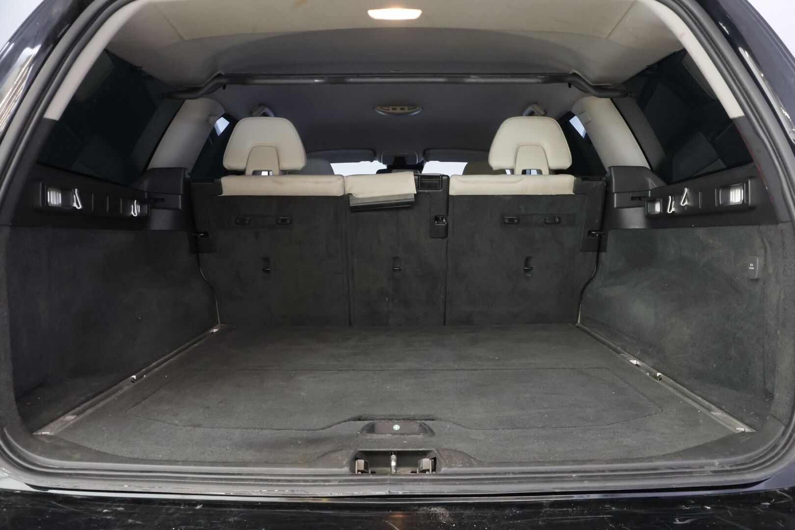 Volvo V70 2014 D5 AWD Business Summum aut - | Facelift vahvalla D5 koneella ja nelivedolla! | Suomi-auto | Digimittaristo | Webasto | Vetokoukku | Lämm. Tuulilasi | Nahkasisusta | Muistipenkki | Lämm. Ratti | P.Tutkat | 2x Renkaat | 
