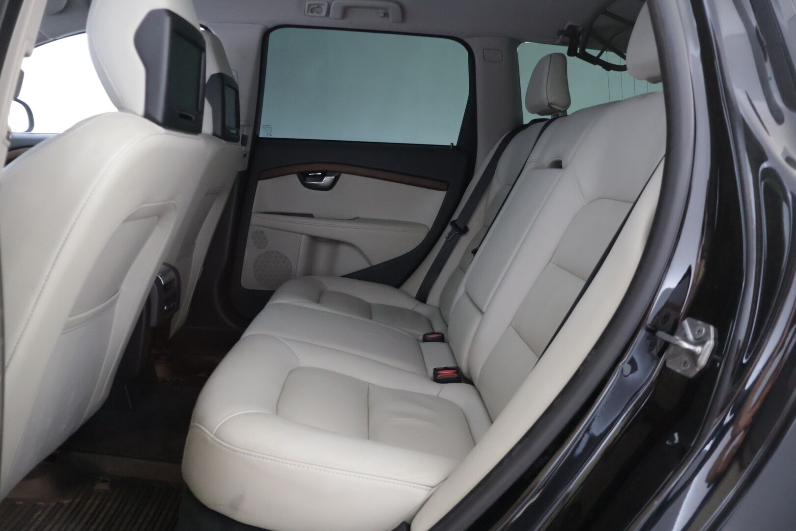 Volvo V70 2014 D5 AWD Business Summum aut - | Facelift vahvalla D5 koneella ja nelivedolla! | Suomi-auto | Digimittaristo | Webasto | Vetokoukku | Lämm. Tuulilasi | Nahkasisusta | Muistipenkki | Lämm. Ratti | P.Tutkat | 2x Renkaat | 
