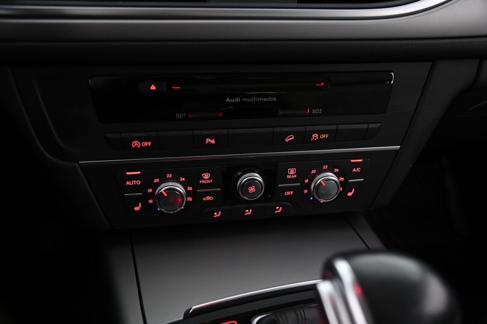 Audi A6 allroad quattro 2014 Business 3.0 V6 TDI 150 kW S tronic *Webasto / P.Kamera / Koukku / Sähköluukku / Ratinlämmitin * - *Juuri saapunut!*