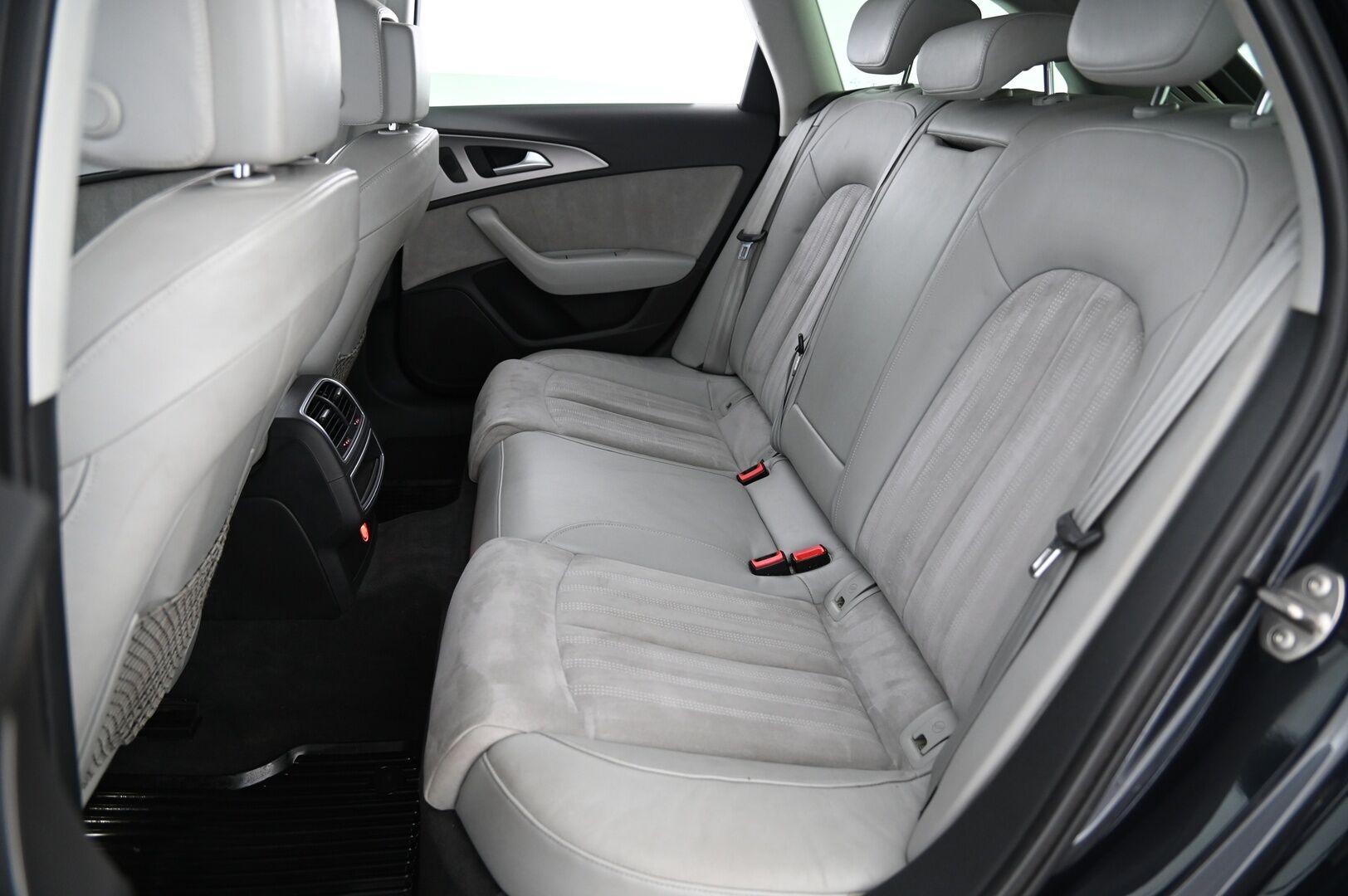 Audi A6 allroad quattro 2014 Business 3.0 V6 TDI 150 kW S tronic *Webasto / P.Kamera / Koukku / Sähköluukku / Ratinlämmitin * - *Juuri saapunut!*