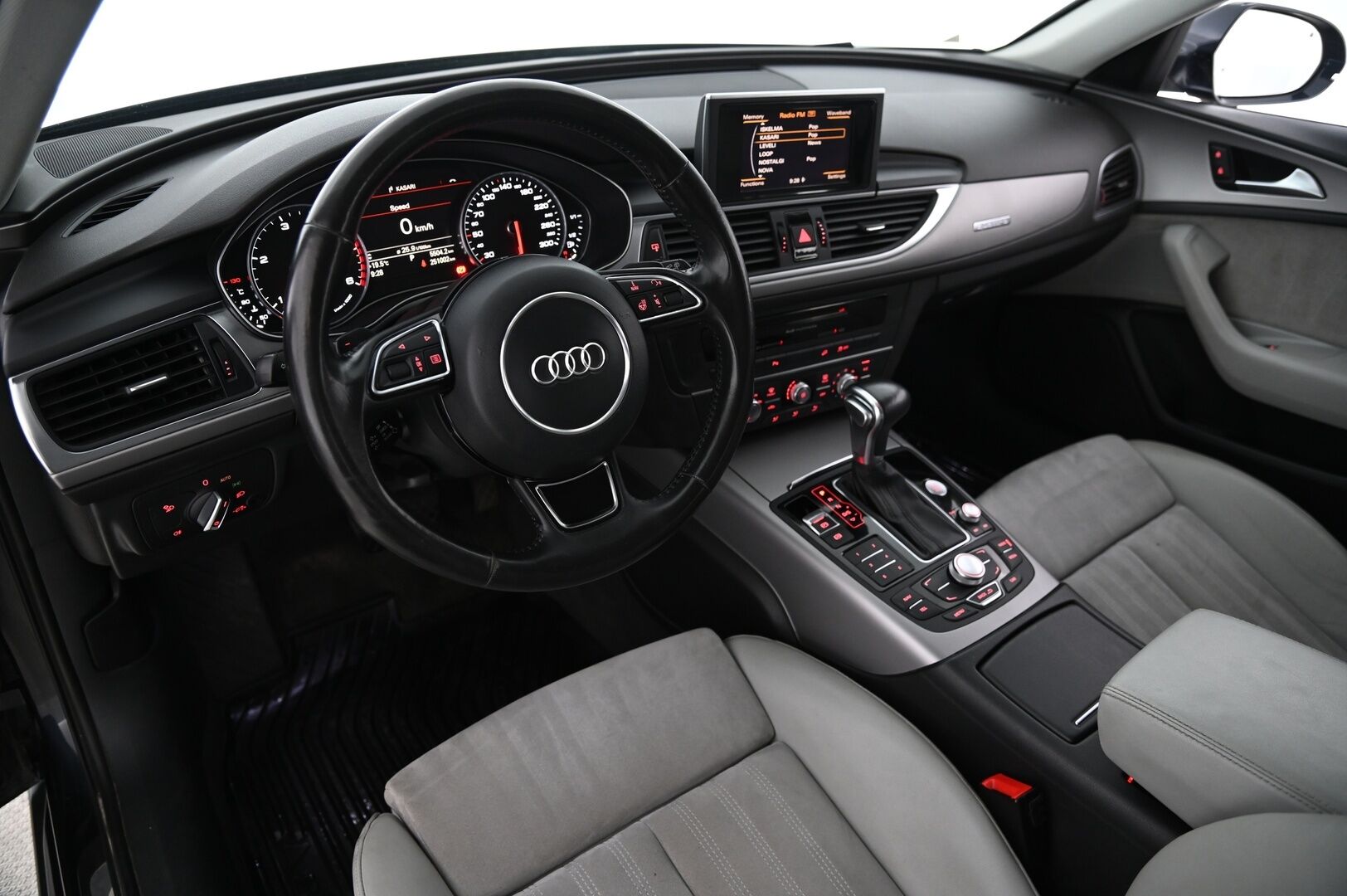Audi A6 allroad quattro 2014 Business 3.0 V6 TDI 150 kW S tronic *Webasto / P.Kamera / Koukku / Sähköluukku / Ratinlämmitin * - *Juuri saapunut!*