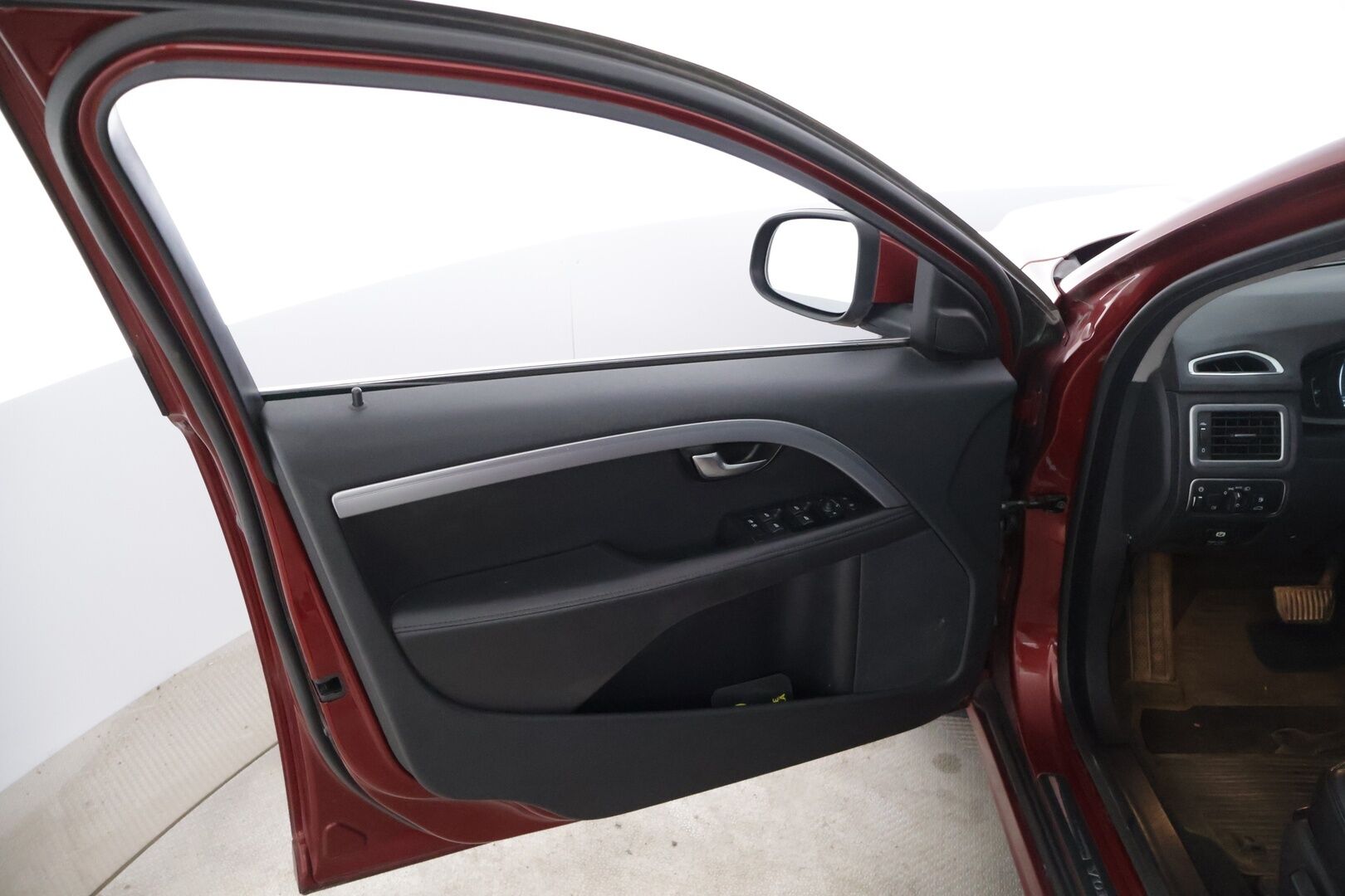 Volvo V70 2014 D4 Momentum - * Myydään HUUTOKAUPAT.COM ! * Leimaa 7/26 asti! / Vakkari / Koukku / Tutkat taakse / Sähkökontti / Ratinlämmitin