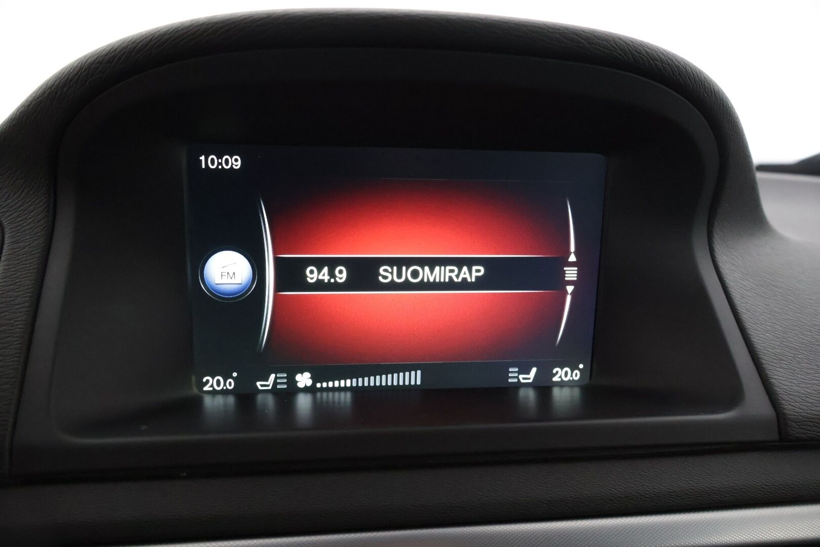 Volvo V70 2014 D4 Momentum - * Myydään HUUTOKAUPAT.COM ! * Leimaa 7/26 asti! / Vakkari / Koukku / Tutkat taakse / Sähkökontti / Ratinlämmitin