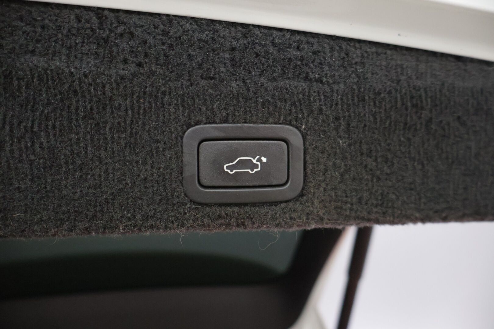 Volvo XC60 2015 D4 Summum aut* Muistipenkki / Sisätilanlämmitin / Vetokoukku / Nahkasisusta * - *Säännöllisesti huollettu, ruoste suojattu / Jakopää vaihdettu 1/25 / ei Adblue *