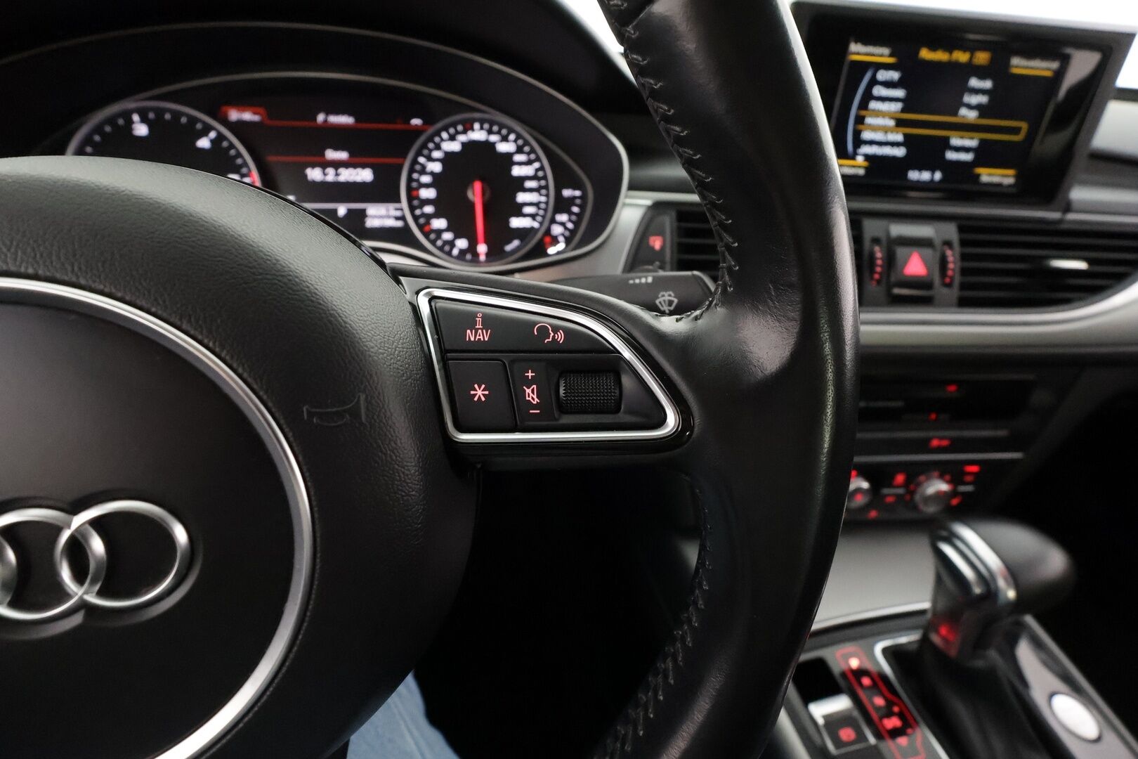 Audi A6 2015 Sedan Business Sport Edition 2,0 TDI 140 kW ultra S tronic - Koukku | Sportpenkit | Bluetooth | Suomi-auto | Kahdet renkaat aluvanteilla