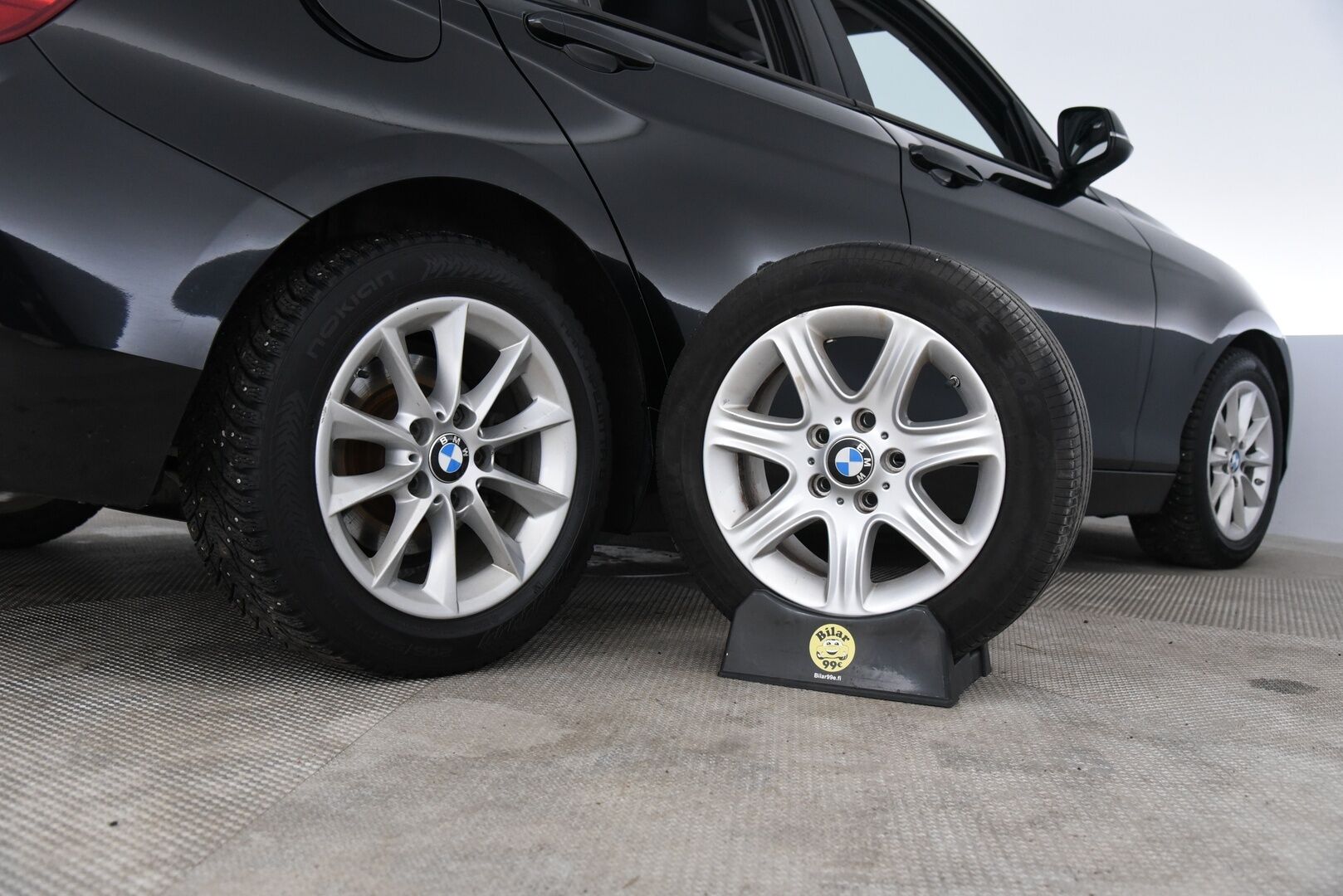 BMW 116 2015 F20 Hatchback 116d TwinPower Turbo A Business Aut / Webasto / Xenon / Vakkari / P-tutka / - Juuri huollettu & katsastettu / 