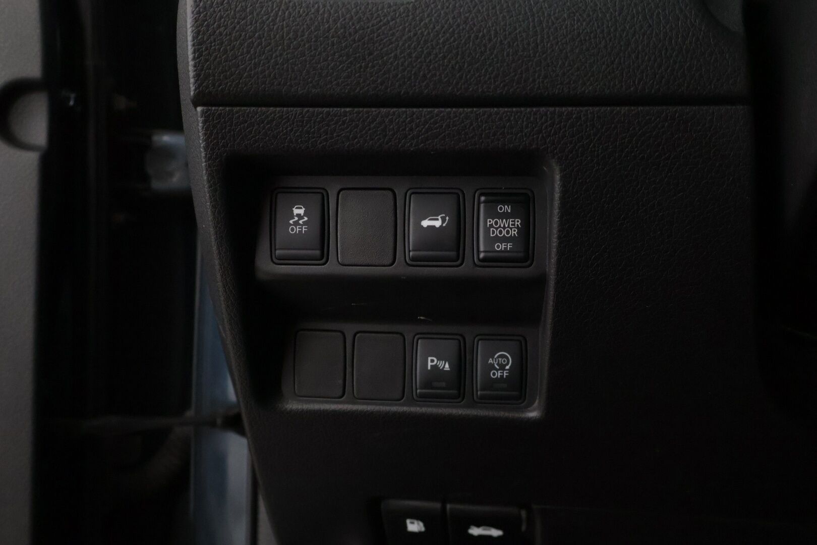 Nissan X-Trail 2015 dCi 130 Tekna 4WD 6 MT Moonroof * 360 kamera / Panorama / Sähköpenkit / Nahat /  Lohko / Sähköluukku / Kaistavahti / BLIS * - * Huippuvarusteet / Esimerkilliset huollot / 3-.om Suomi-auto / Juuri katsastettu * 