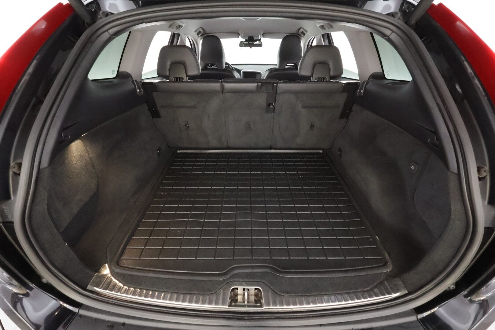 Volvo XC60 2015 D4 AWD Ocean Race Business aut * Vakkari / Webasto / Koukku / P.tutka / LED / Nahat / High performance Audio * - Suomi-auto / Kahdet Renkaat - HULLUT AVAJAISHULINAT KORKOTARJOUS 3,29 %