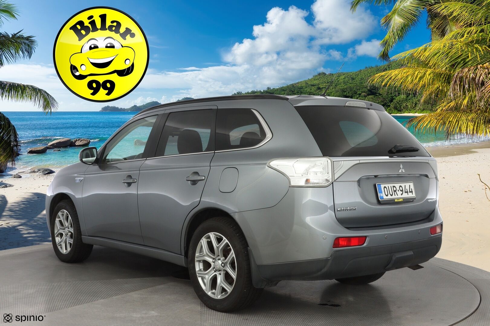 Mitsubishi Outlander PHEV 2015 Intense Plus 4WD 5P *Vakkari / Kamera / Koukku / Lisälämmitin / Nav / Metalliväri / Tutkat* - Suomi-auto / Siistikuntoinen / Kahdet renkaat alumiinivantein