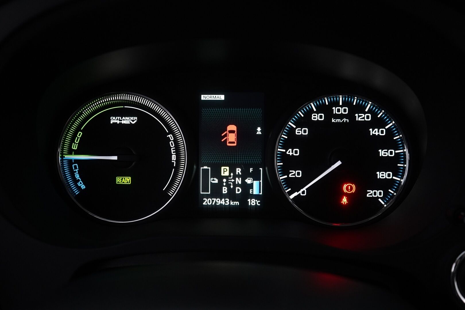 Mitsubishi Outlander PHEV 2014 Instyle Navi 4WD 5P * Webasto / ACC / Rockford / Navi / Koukku / Peruutuskamera * - Suomi-auto / Huollettu 203tkm / Kahdet Mitsubishin vanteet 