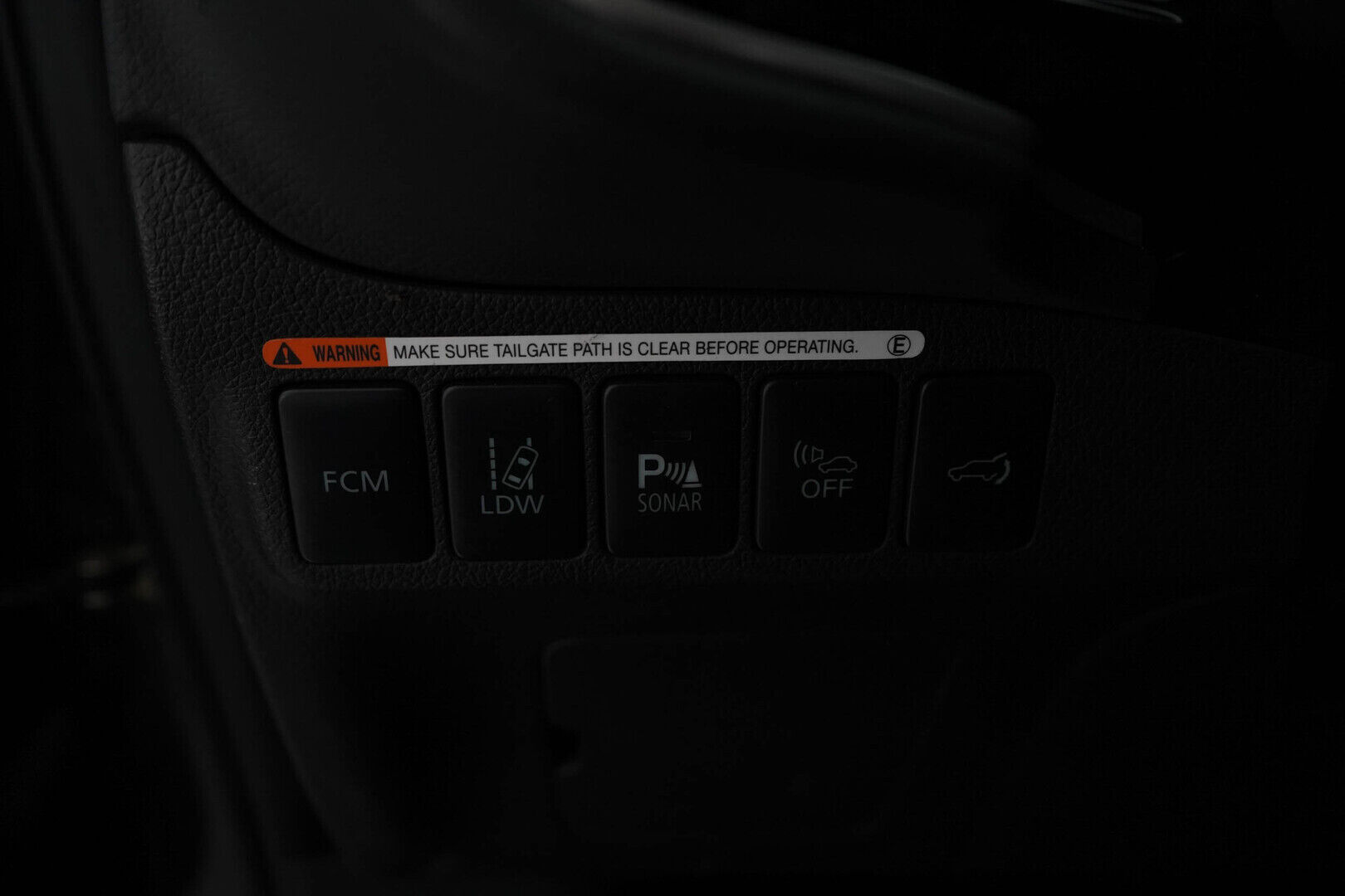 Mitsubishi Outlander PHEV 2014 Instyle Navi 4WD 5P * Webasto / ACC / Rockford / Navi / Koukku / Peruutuskamera * - Suomi-auto / Huollettu 203tkm / Kahdet Mitsubishin vanteet 