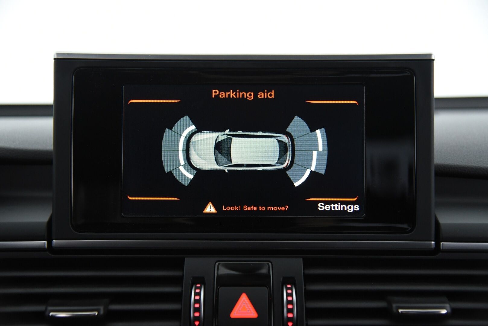 Audi A6 2016 Avant Business Sport 1,8 TFSI 140 kW ultra S tronic / Lohko + sis pistoke / Xenon / Sport-Penkit / Avaimeton käynnistys - Facelift / Kahdet renkaat aluvantein - HULLUT AVAJAISHULINAT KORKOTARJOUS 3,29 %